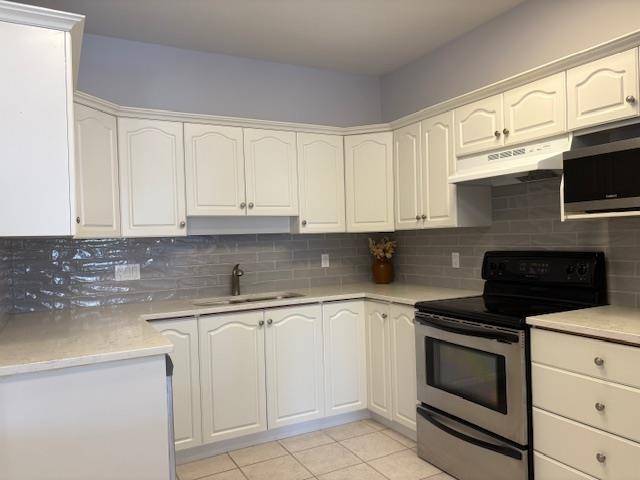 Coquitlam, BC V3E 3J2,3176 Plateau BLVD #306