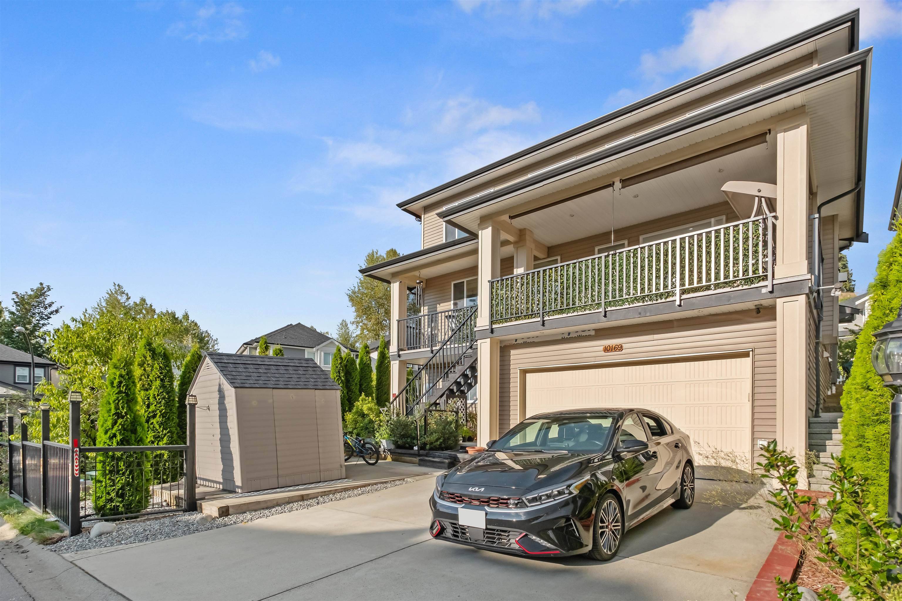 Maple Ridge, BC V2W 0K1,10169 246a ST