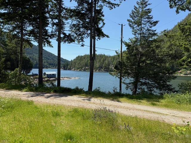 Madeira Park, BC V0N 2H1,13248 Porters RD