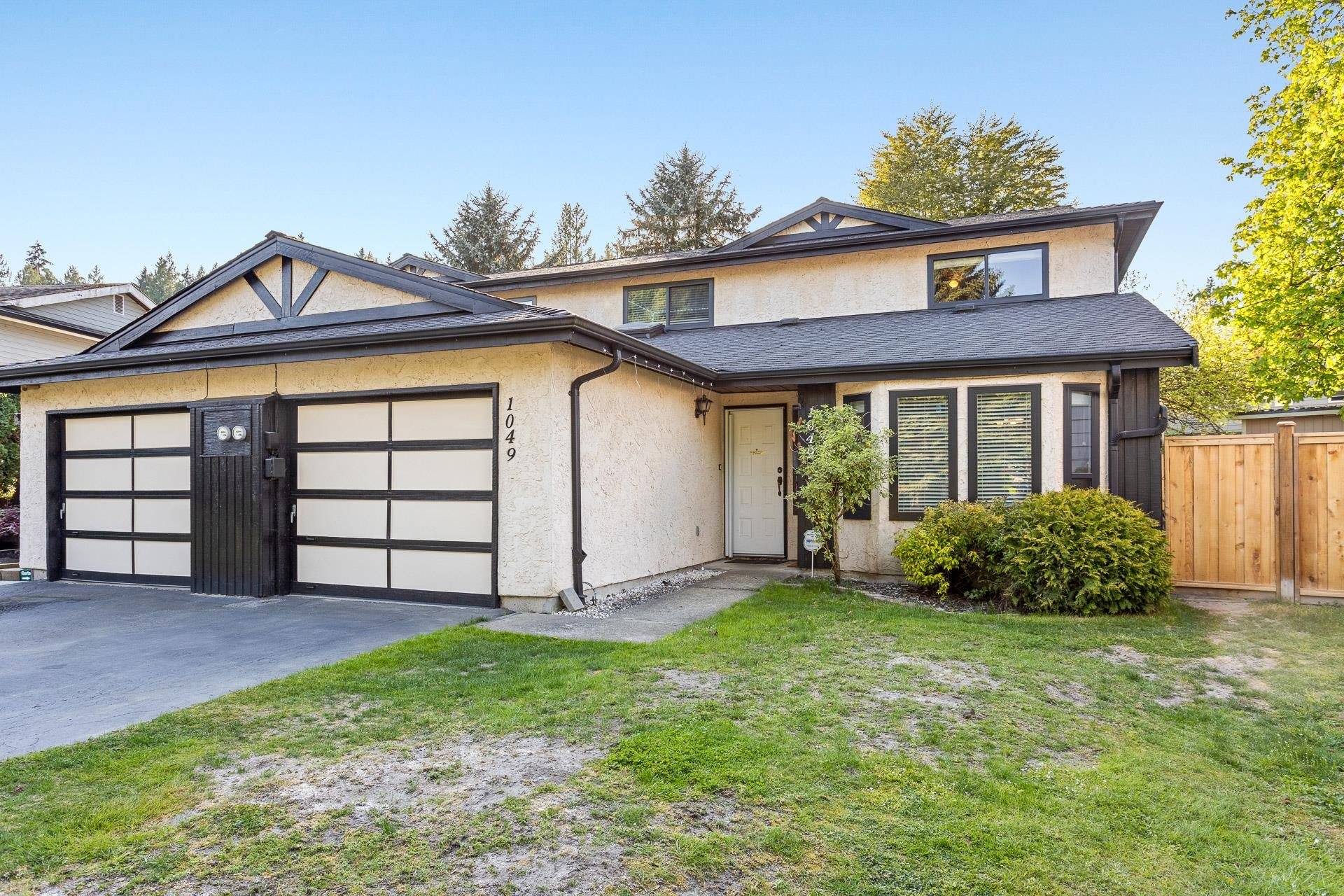 Port Coquitlam, BC V3B 5X2,1049 Cornwall DR