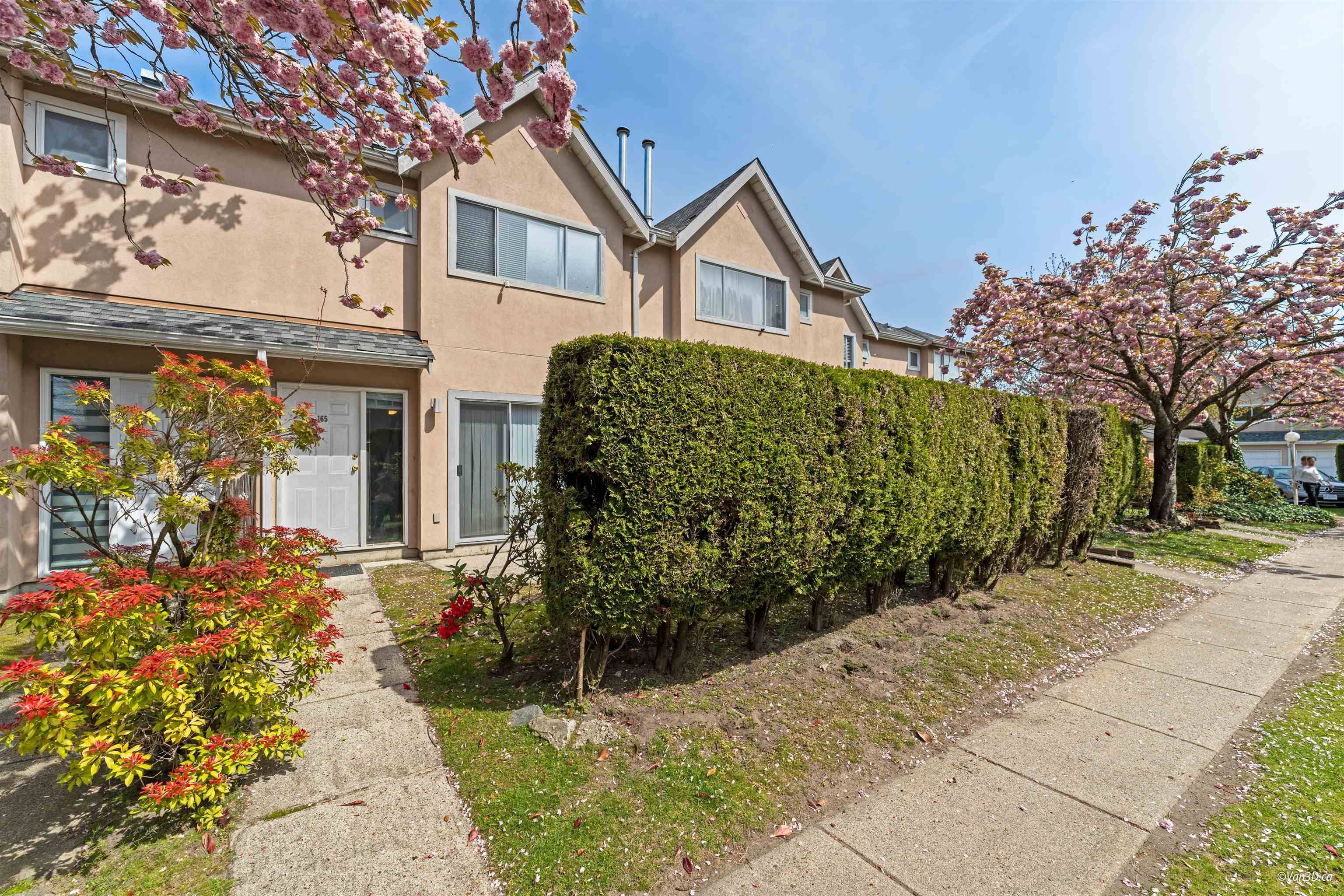 Richmond, BC V6X 3X1,2211 No 4 RD #165