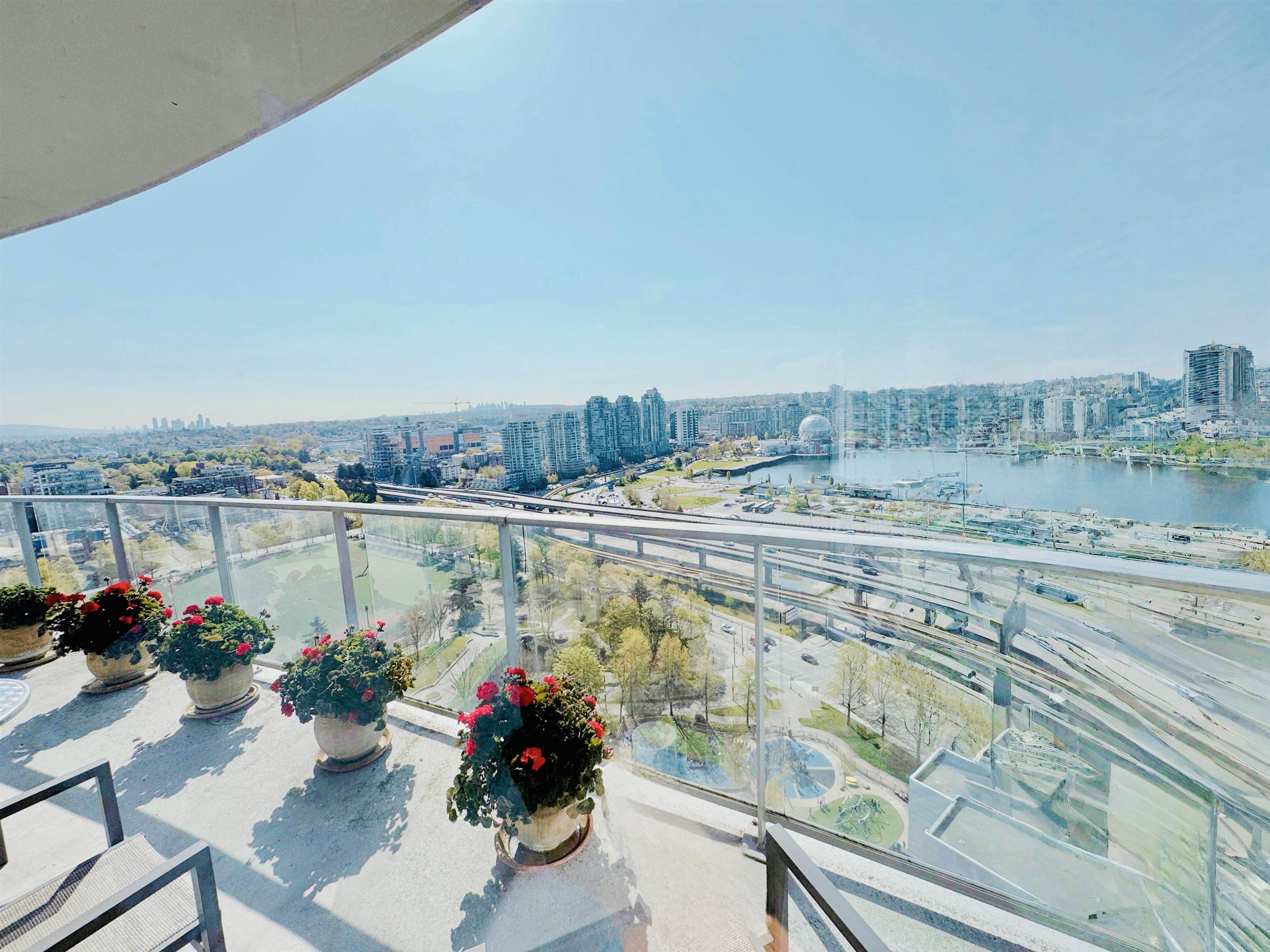 Vancouver, BC V6B 0B8,58 Keefer PL #2901