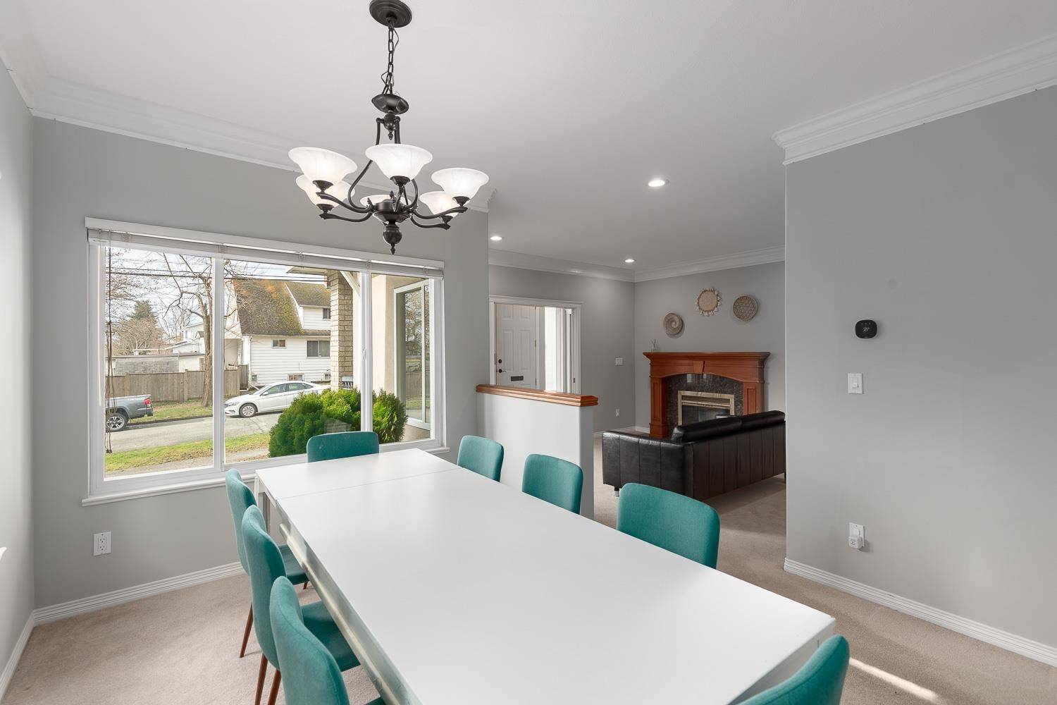 New Westminster, BC V3M 4P8,913 Fourteenth ST