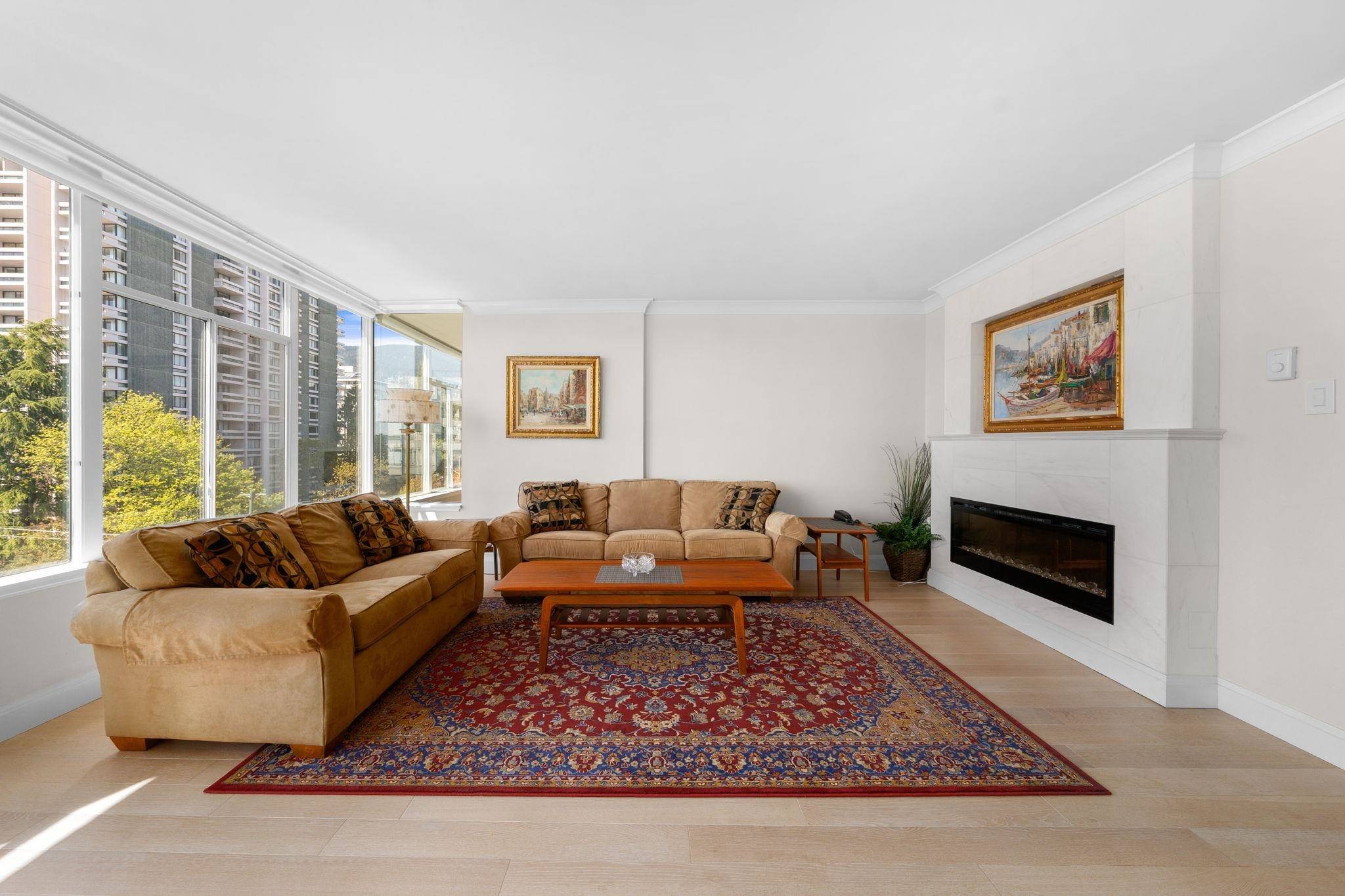 West Vancouver, BC V7T 2W2,1480 Duchess AVE #702
