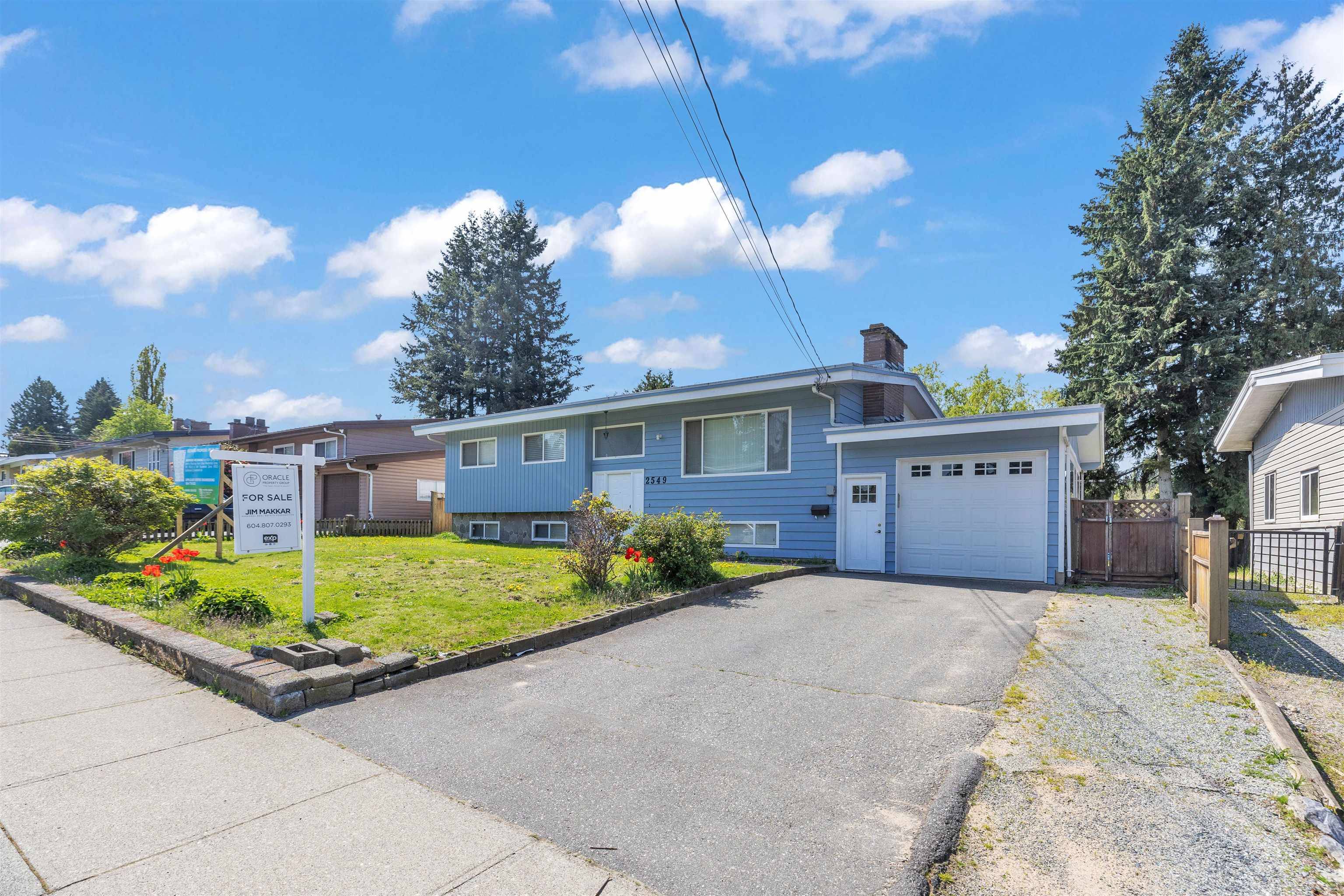 Abbotsford, BC V2T 3M7,2549 Sugarpine ST