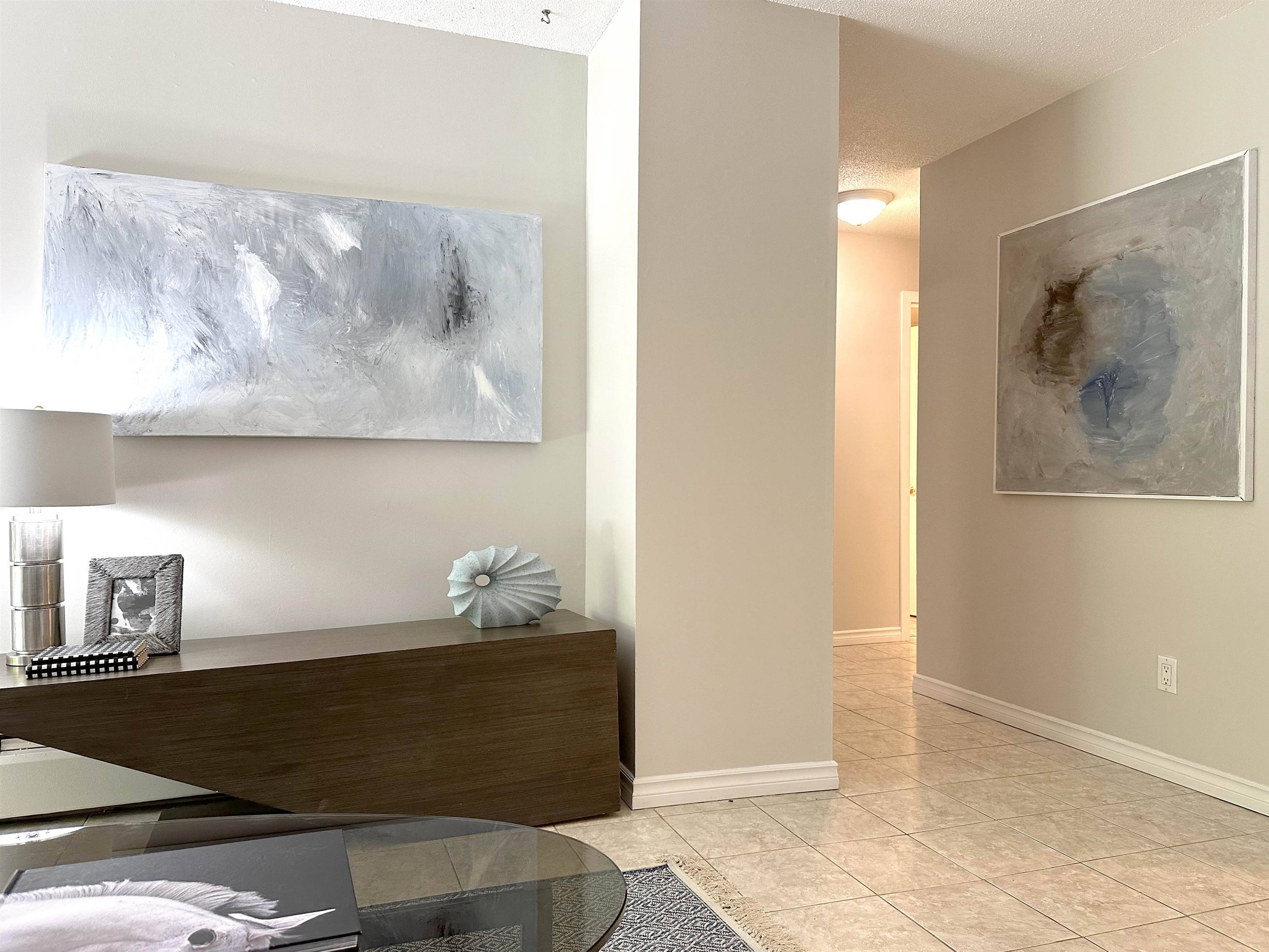 Vancouver, BC V6J 1E1,2040 Cornwall AVE #103