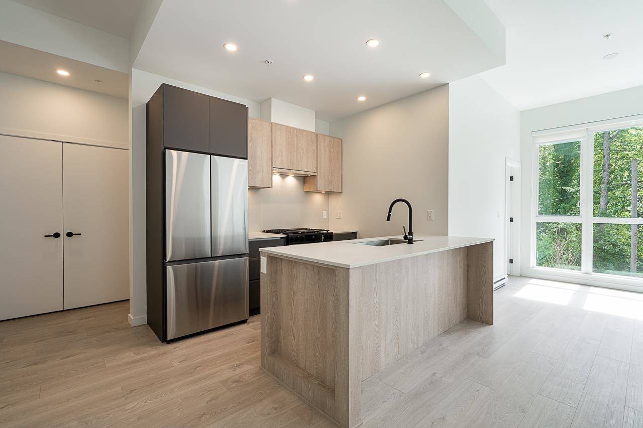 Surrey, BC V4N 6Y3,19577 65b AVE #313
