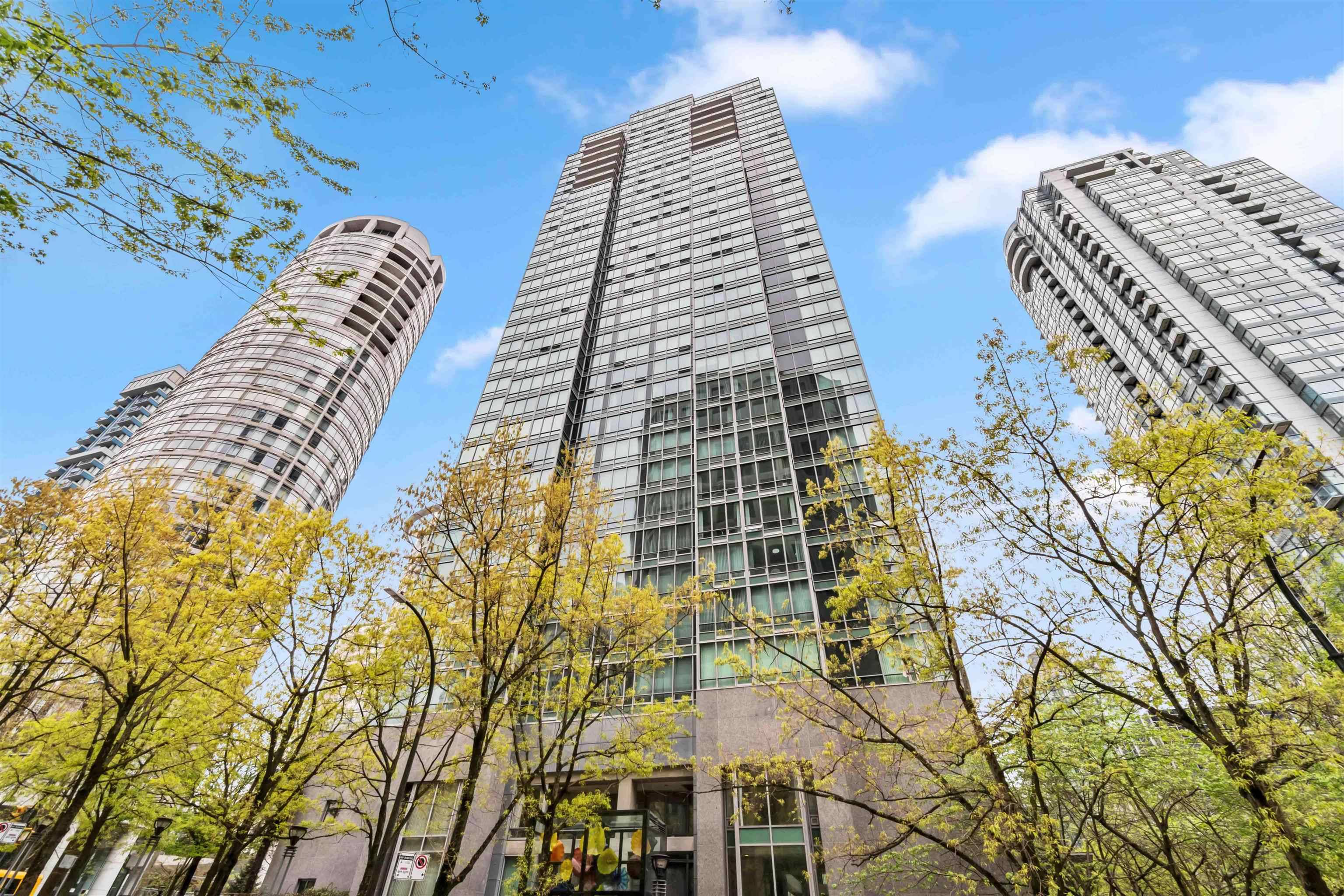 Vancouver, BC V6E 4R2,1200 W Georgia ST #2704