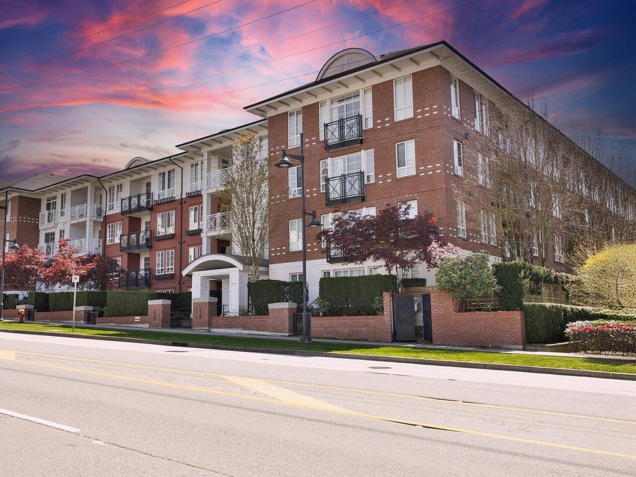 Coquitlam, BC V3J 0G1,618 Como Lake AVE #217
