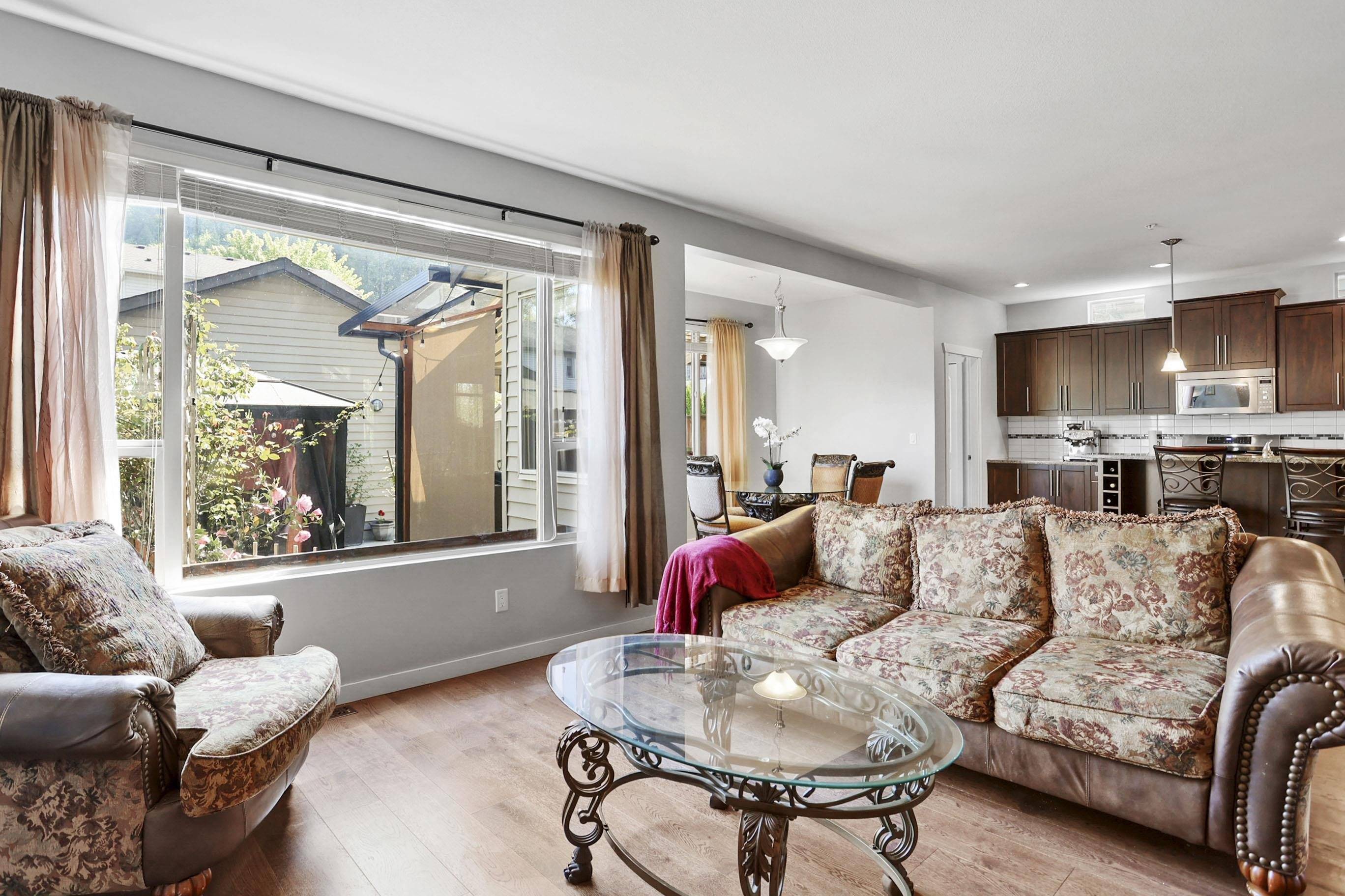 Maple Ridge, BC V2W 0E1,10656 248 ST