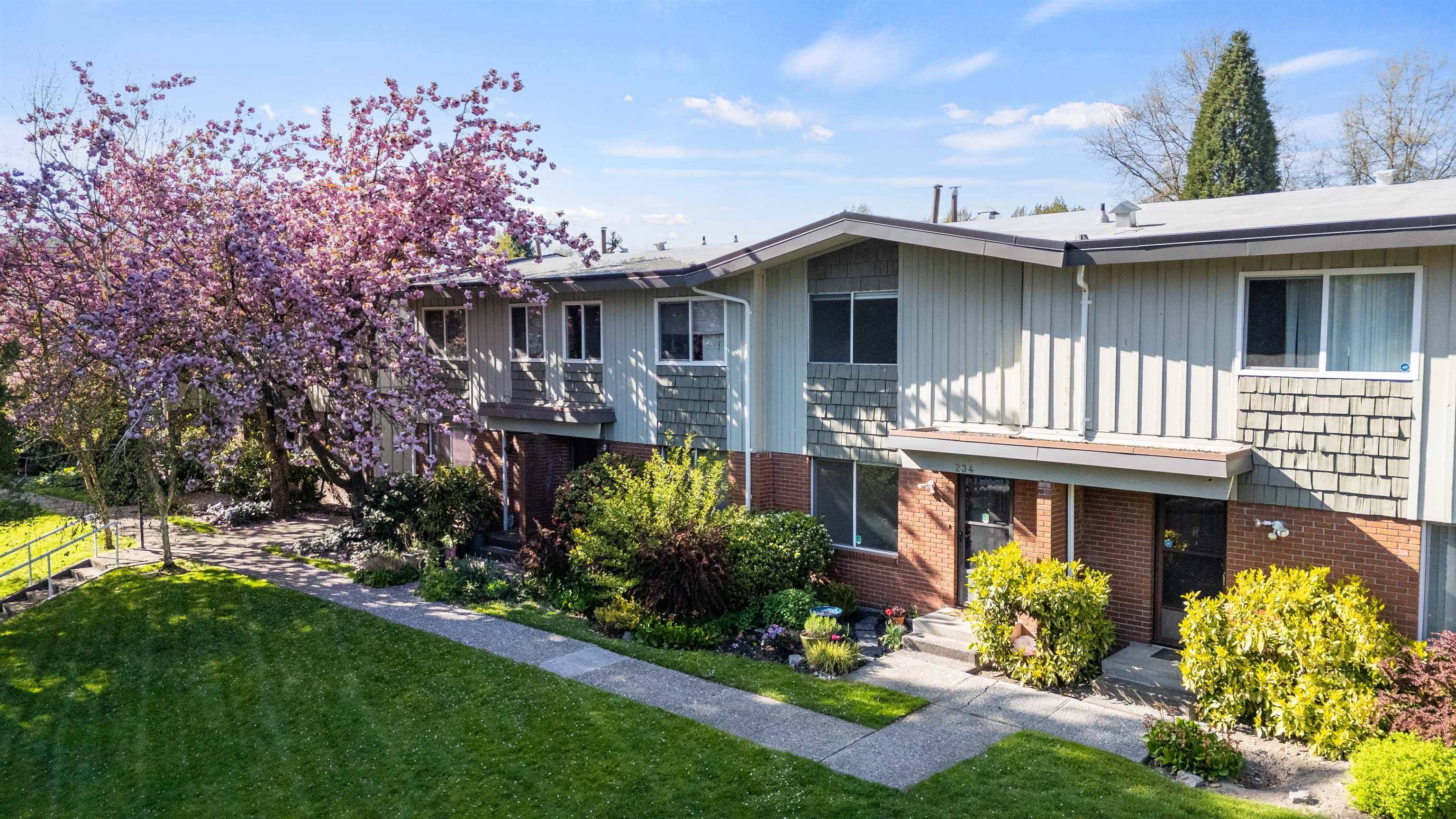 Burnaby, BC V3N 4L2,9061 Horne ST #234