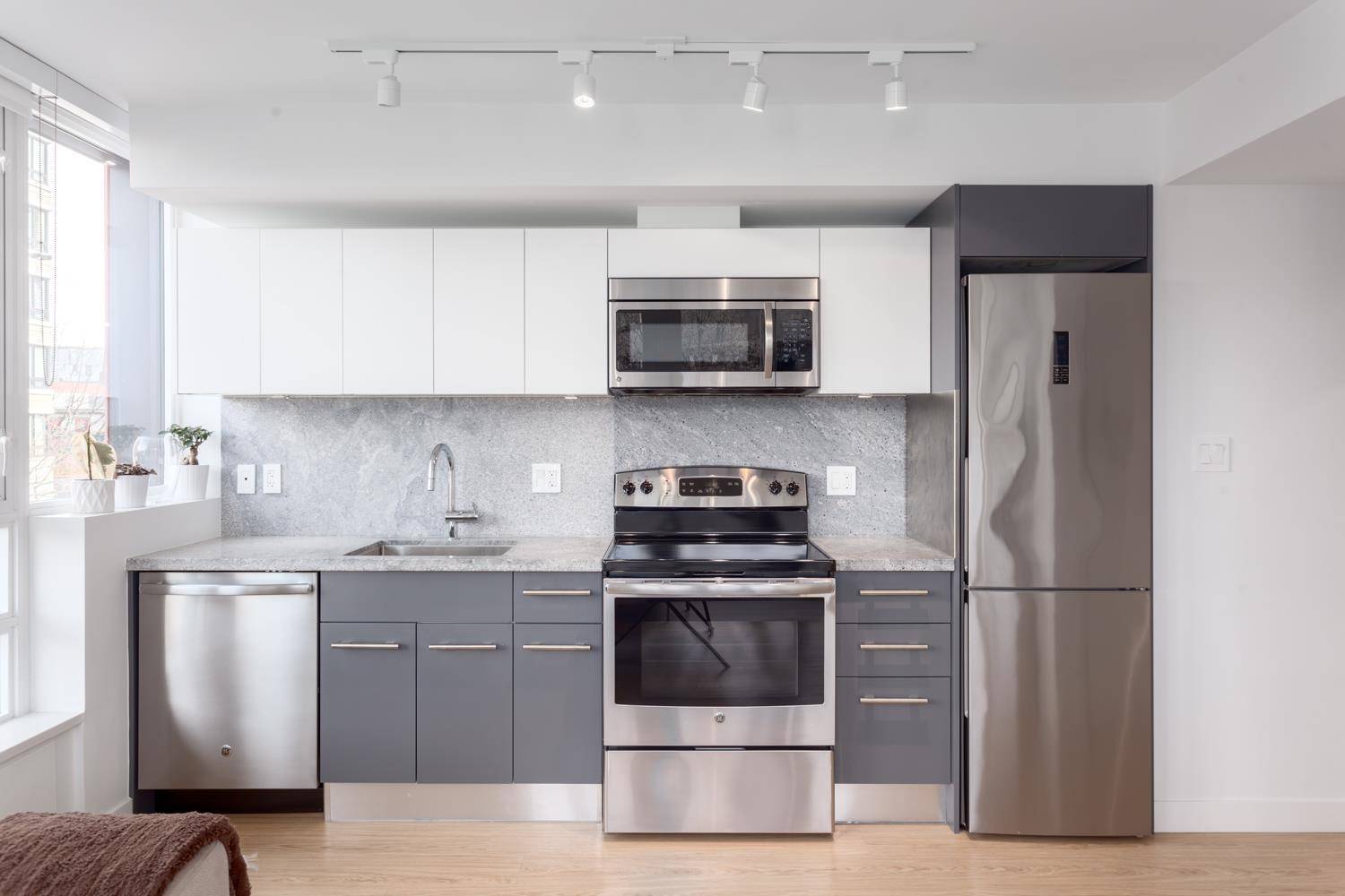 Vancouver, BC V6A 0E3,188 Keefer ST #507