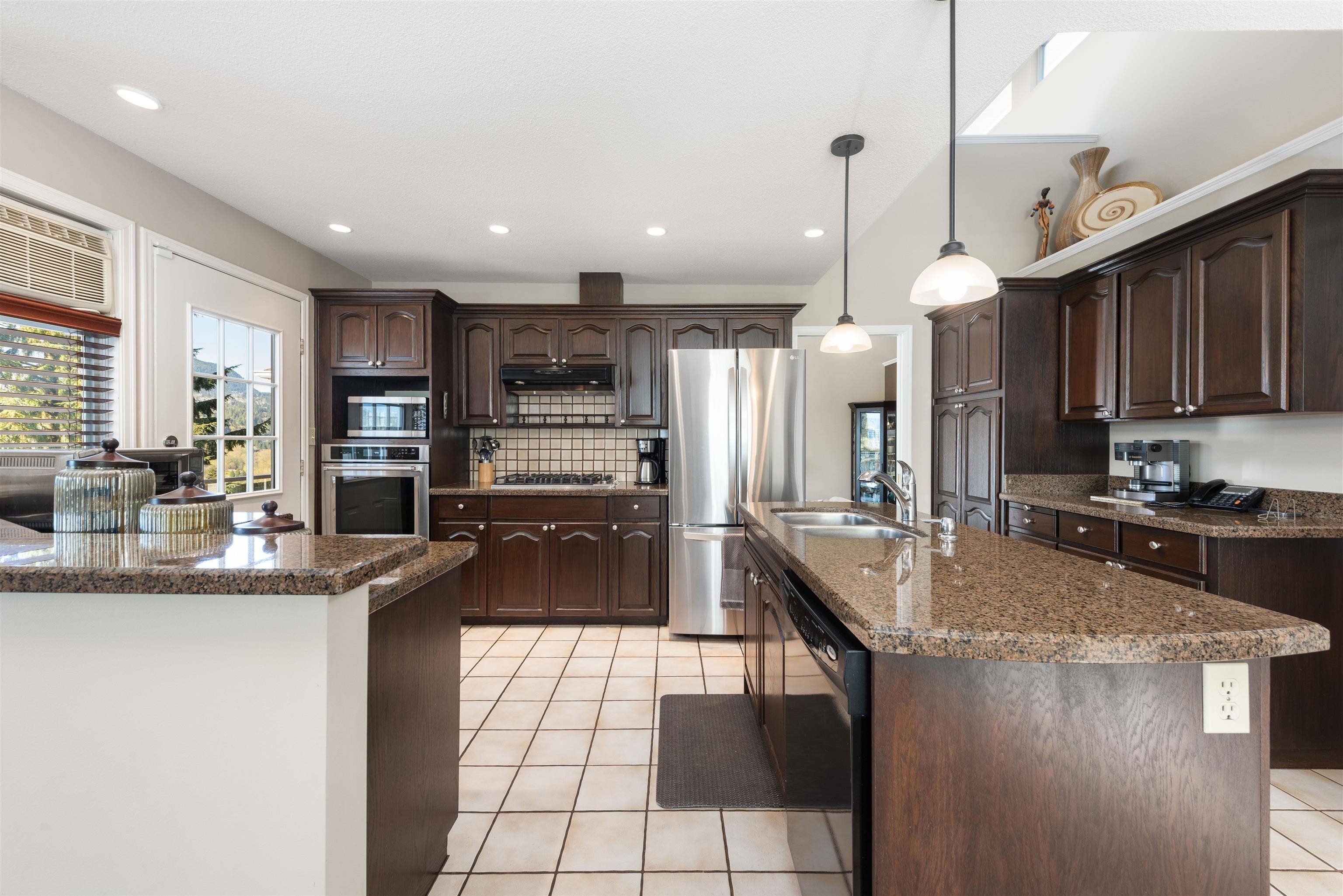 Coquitlam, BC V3C 5A9,3173 Leeward CT