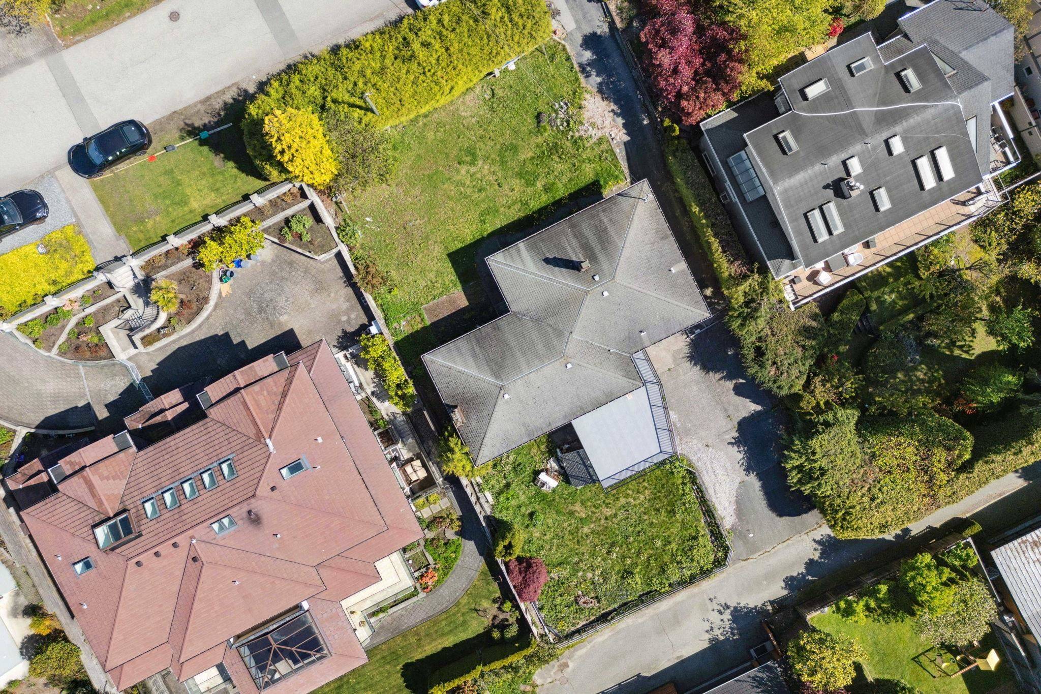 West Vancouver, BC V7S 2K2,1158 Queens AVE