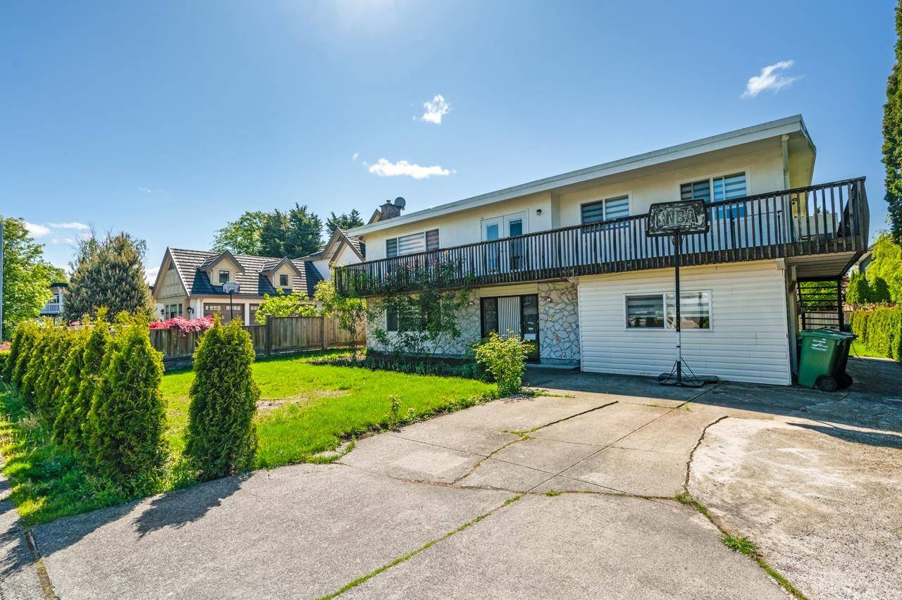 Richmond, BC V7A 3A4,10320 Algonquin DR