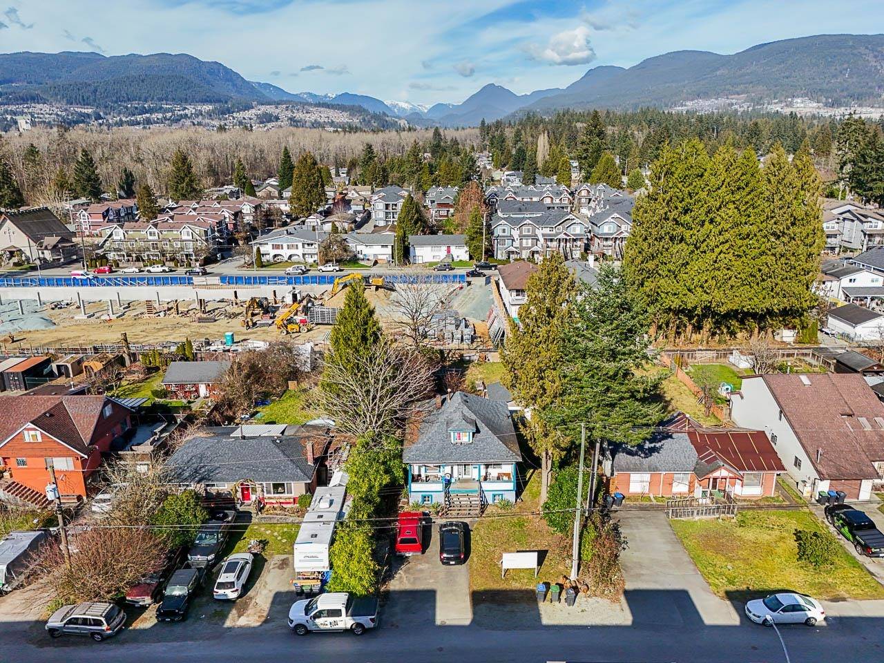 Port Coquitlam, BC V3B 1R1,2149 Grant AVE