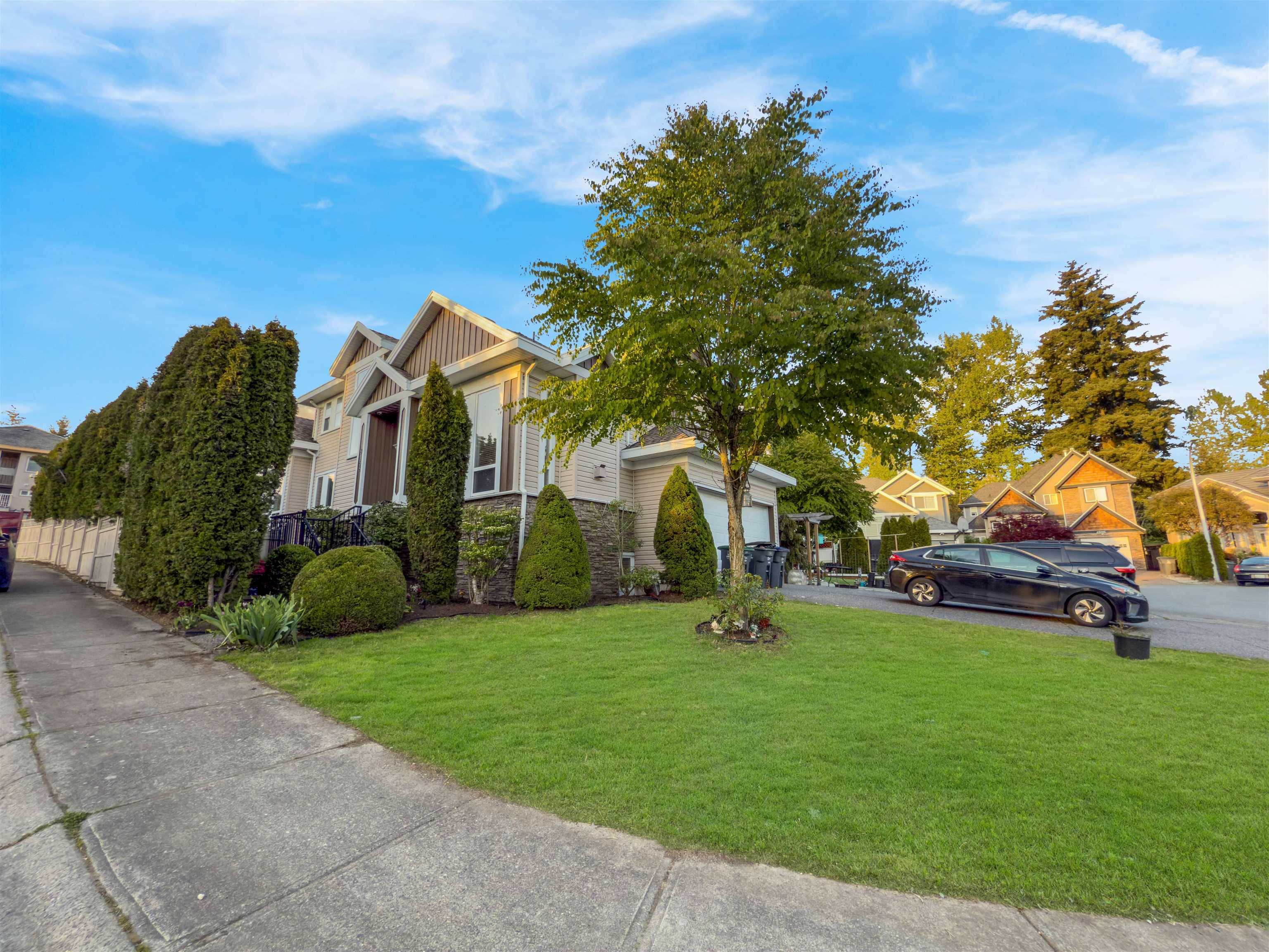 Surrey, BC V3S 9Y8,8158 152 ST