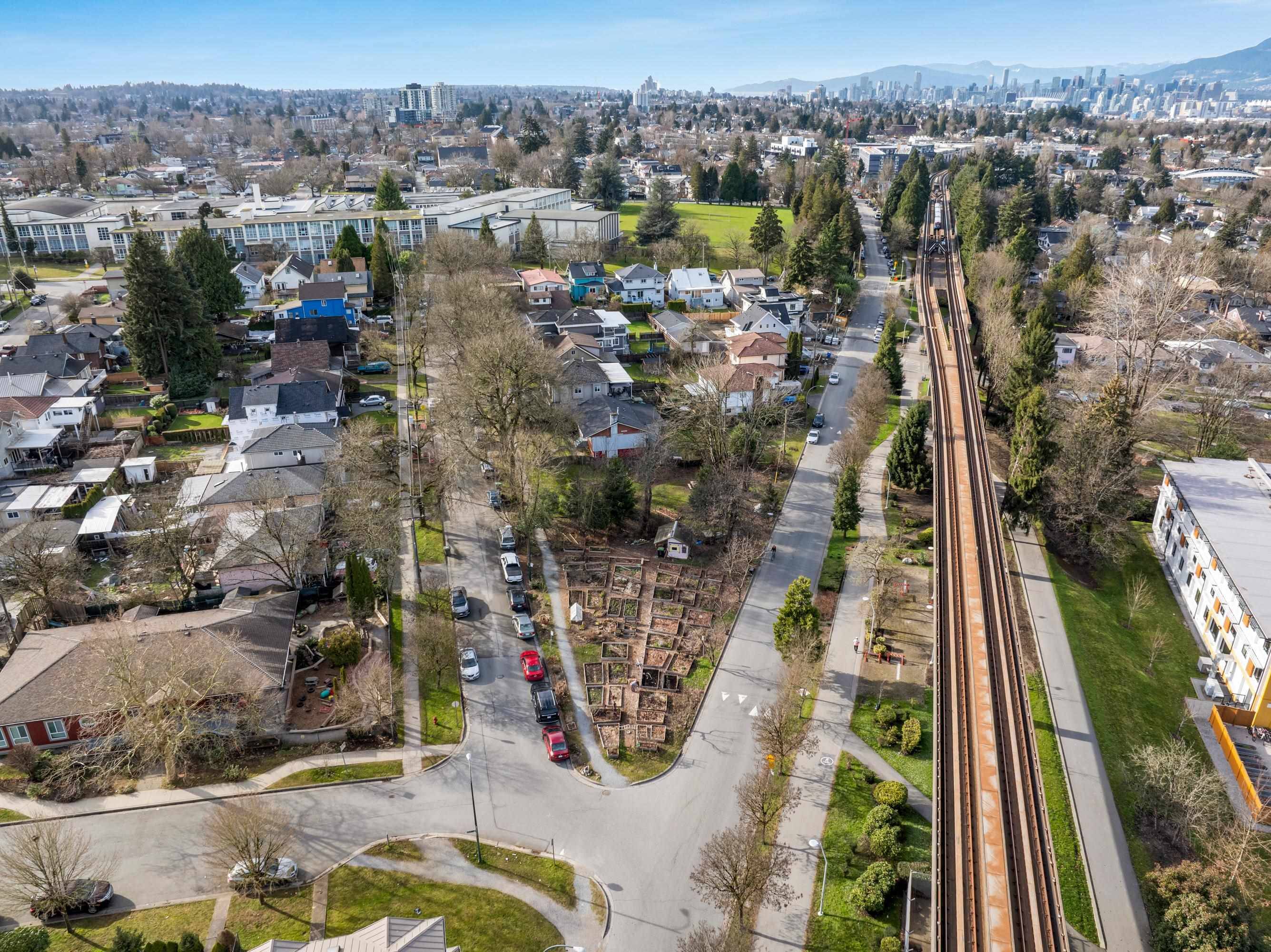 Vancouver, BC V5N 2V3,2235 E 24th AVE