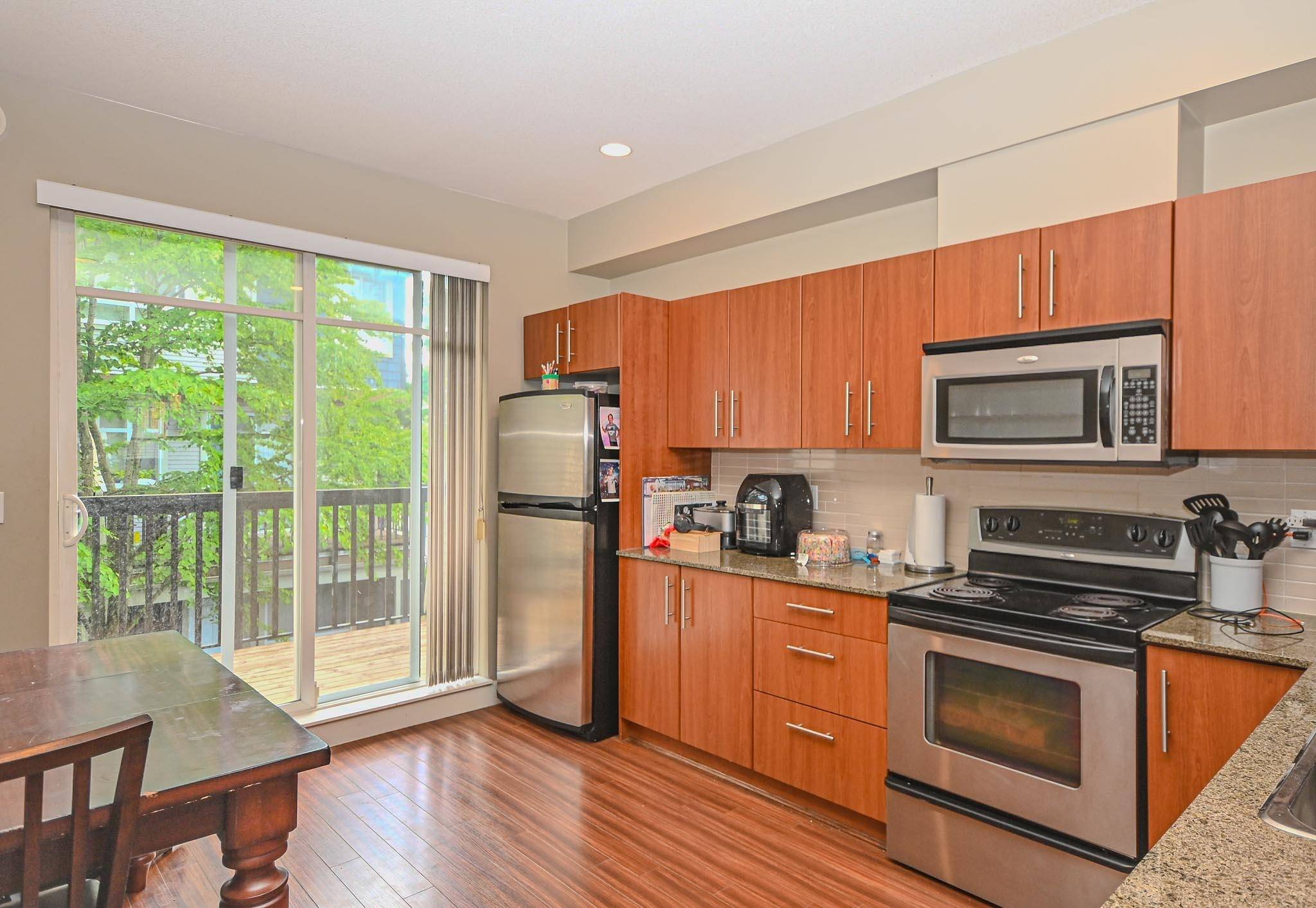 Surrey, BC V4N 0B4,7088 191 ST #32