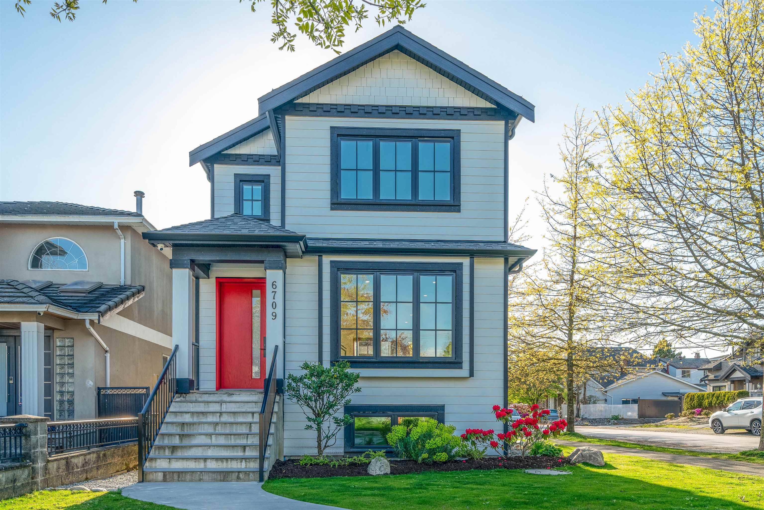 Vancouver, BC V5P 3H4,6709 Fleming ST