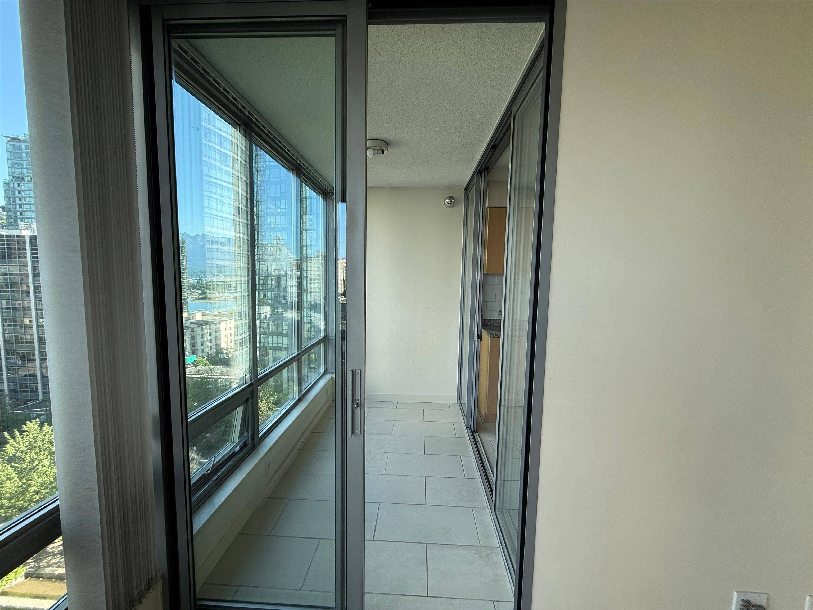 Vancouver, BC V6E 4R2,1200 W Georgia ST #1108