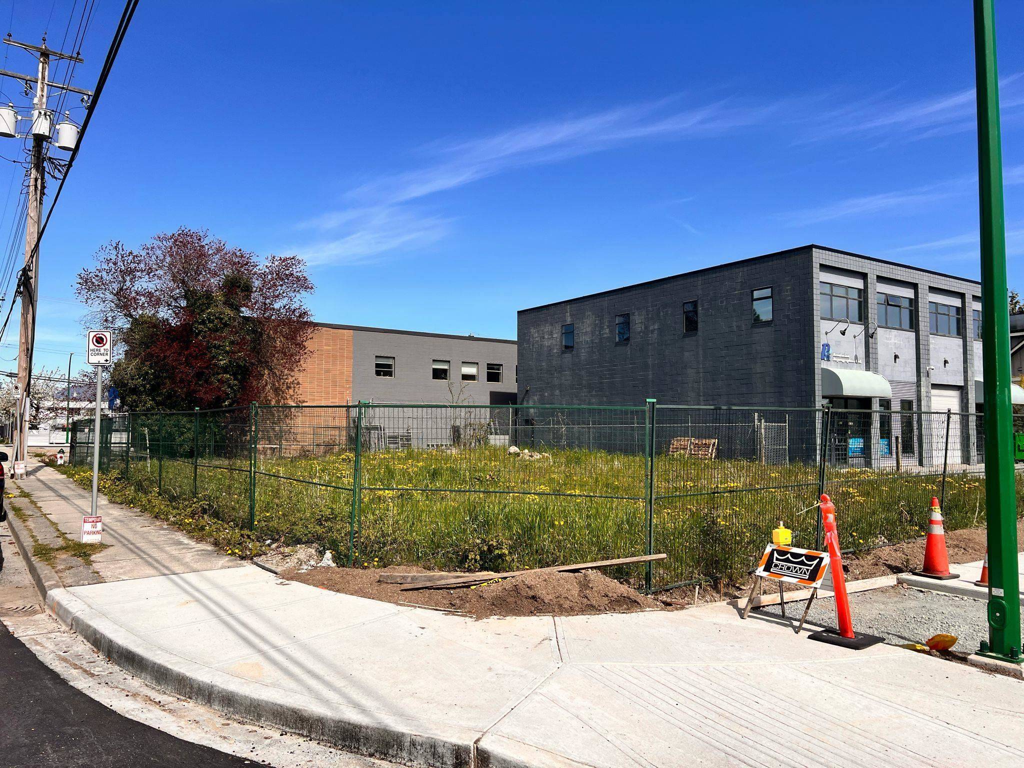 Burnaby, BC V5J 1L6,5507 Dorset ST