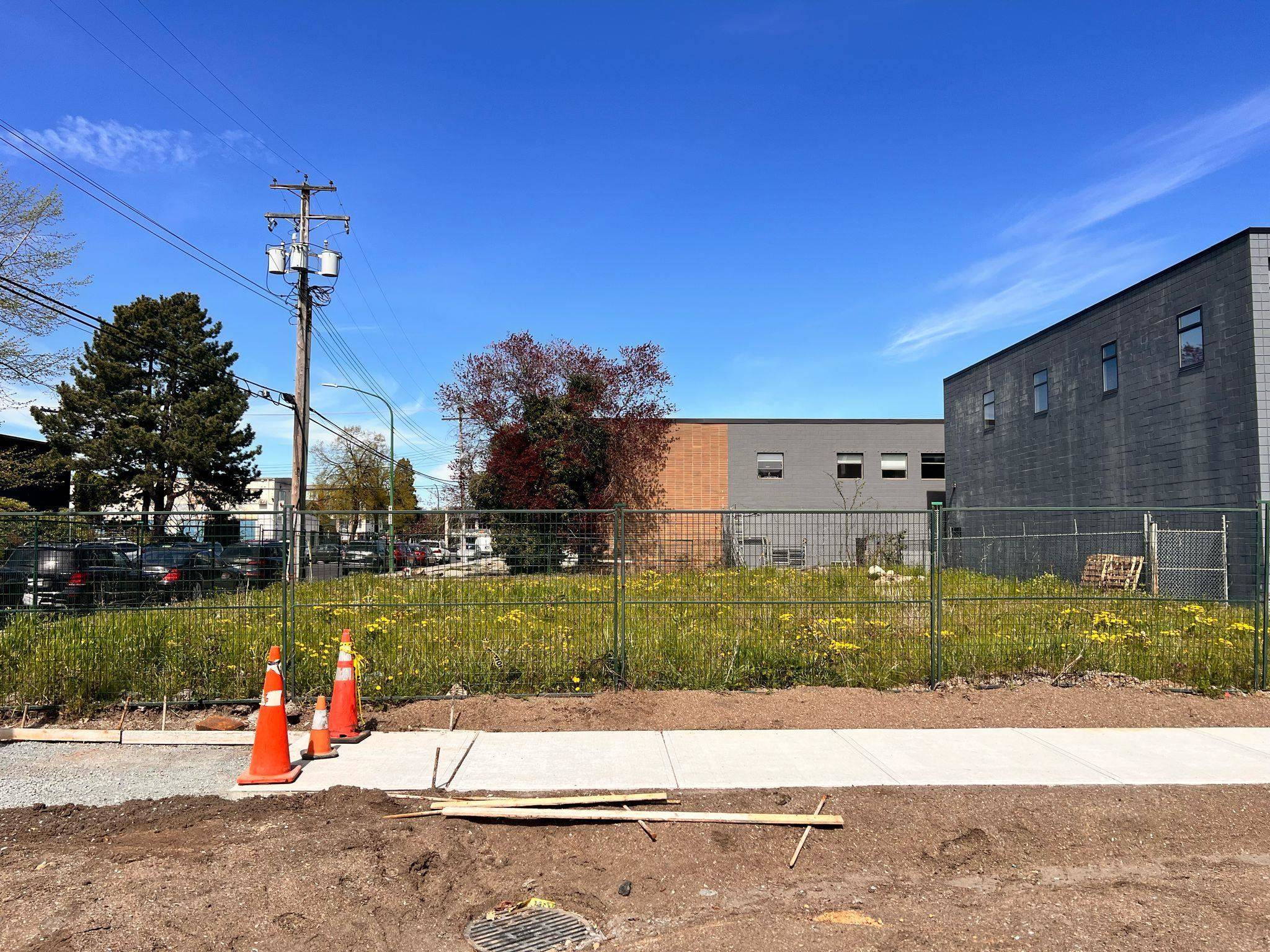 Burnaby, BC V5J 1L6,5507 Dorset ST