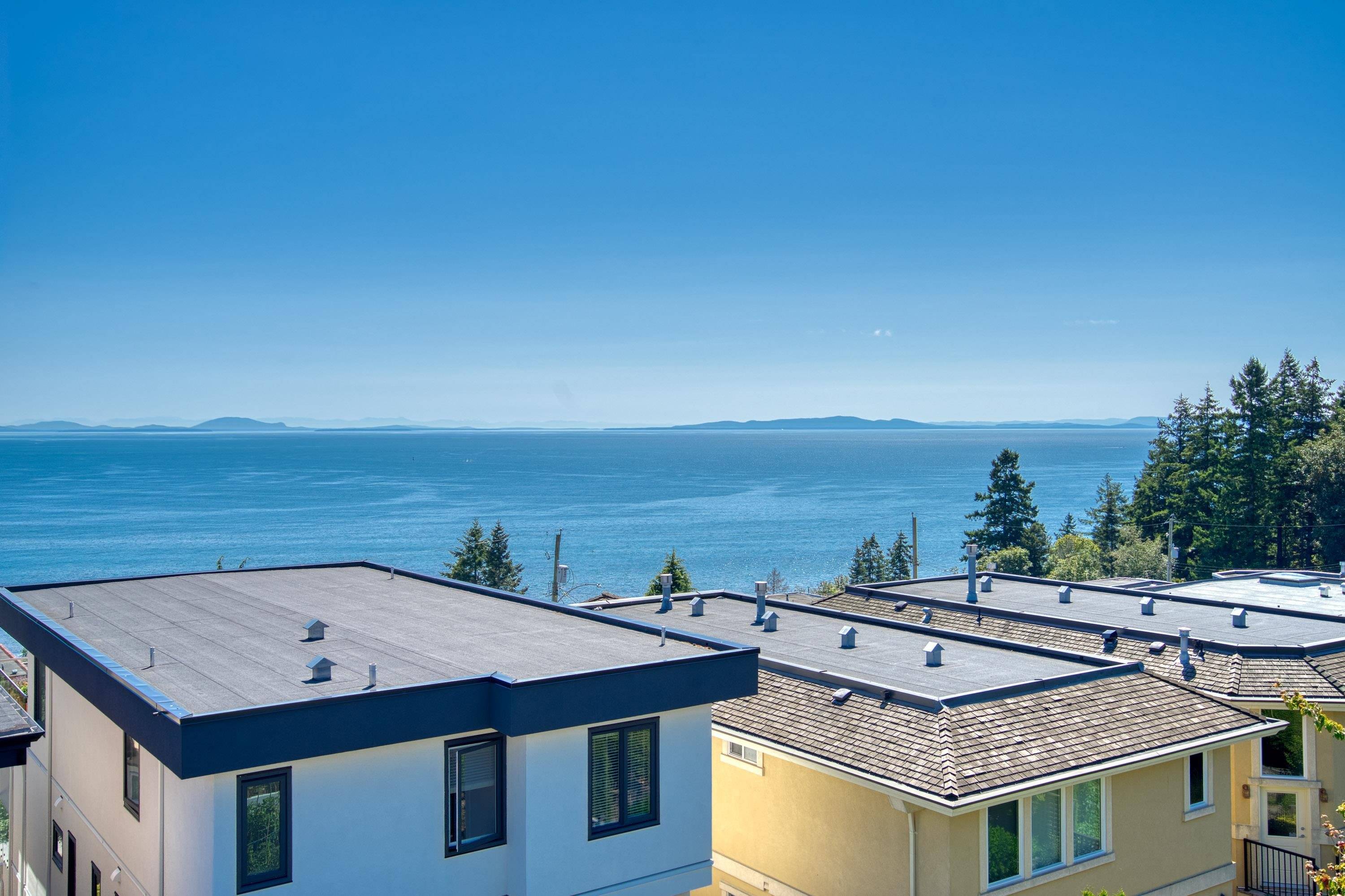 White Rock, BC V4B 2J5,14776 Thrift AVE