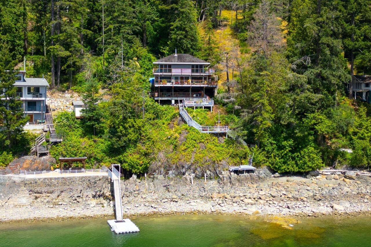 Bowen Island, BC V0N 1G1,345 David RD