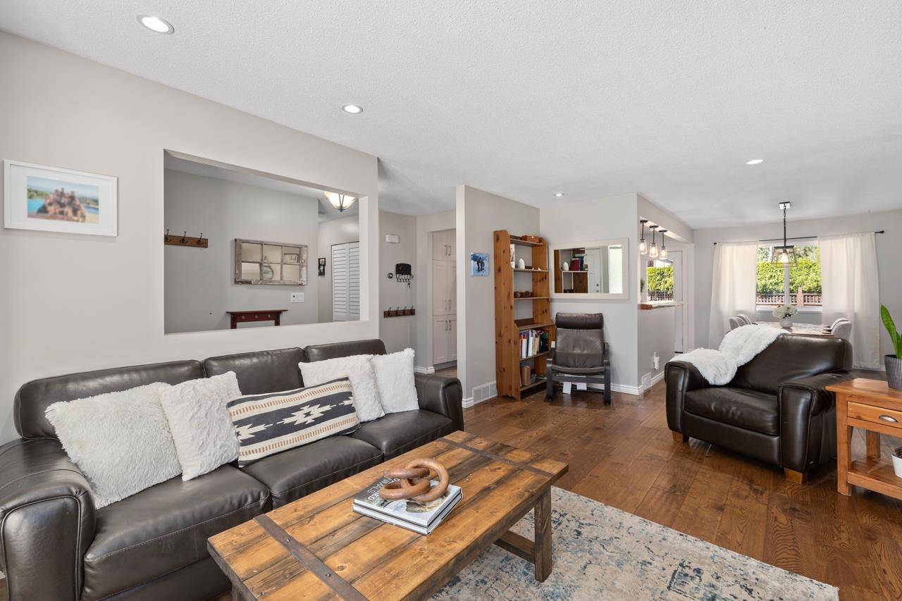 Port Coquitlam, BC V3B 5R6,1715 Imperial AVE