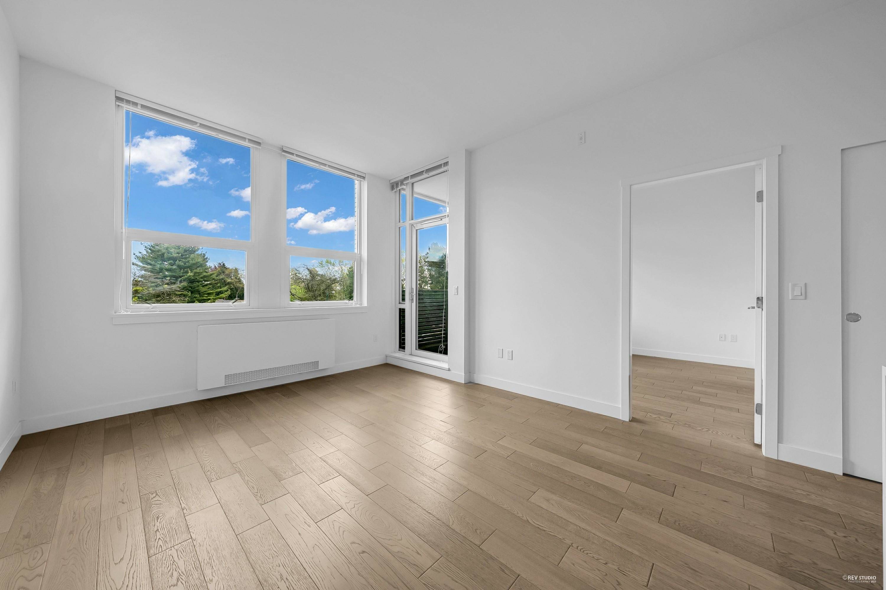 Vancouver, BC V6P 3H1,6733 Cambie ST #304