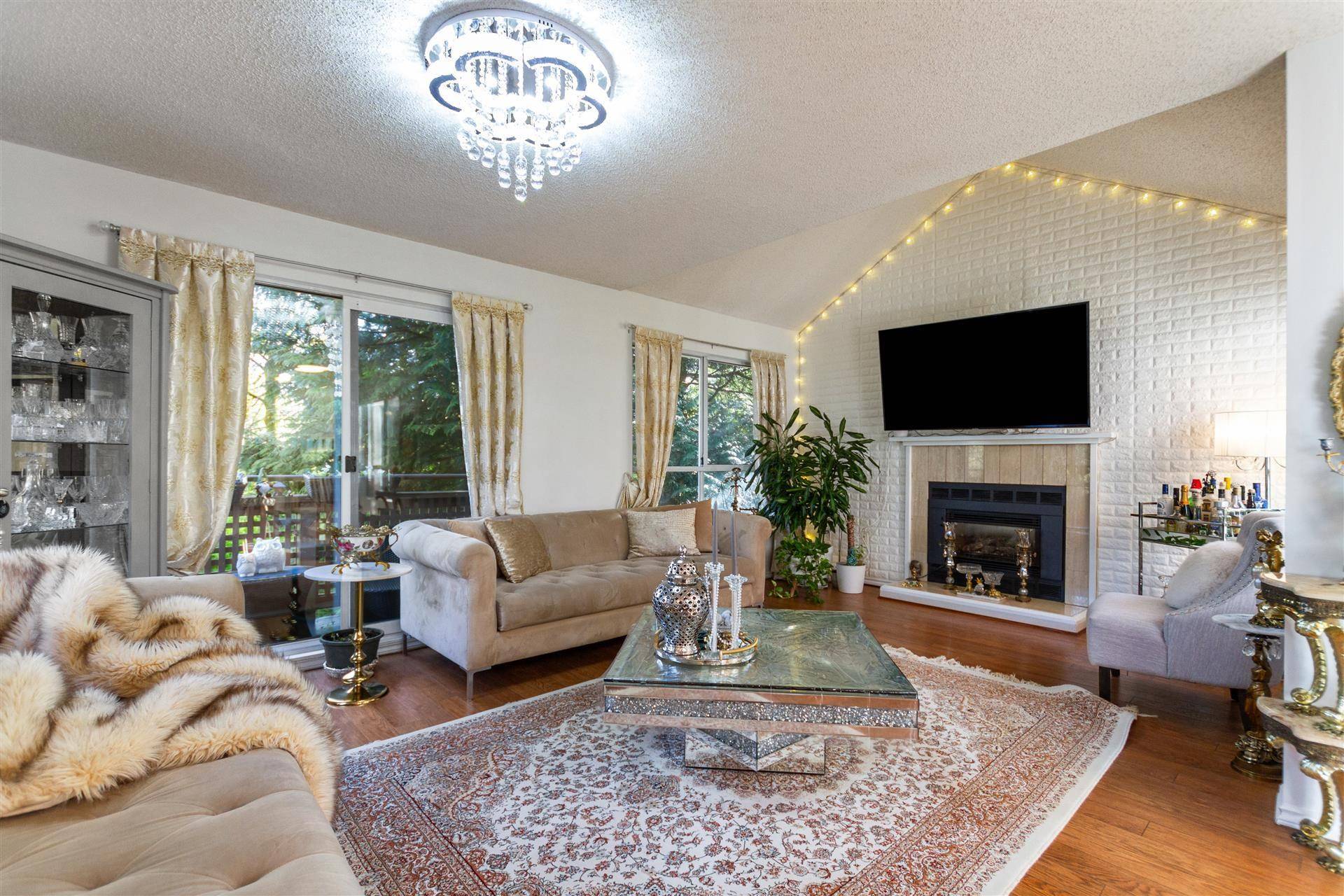 Burnaby, BC V5A 4M6,9000 Ash Grove CRES #66
