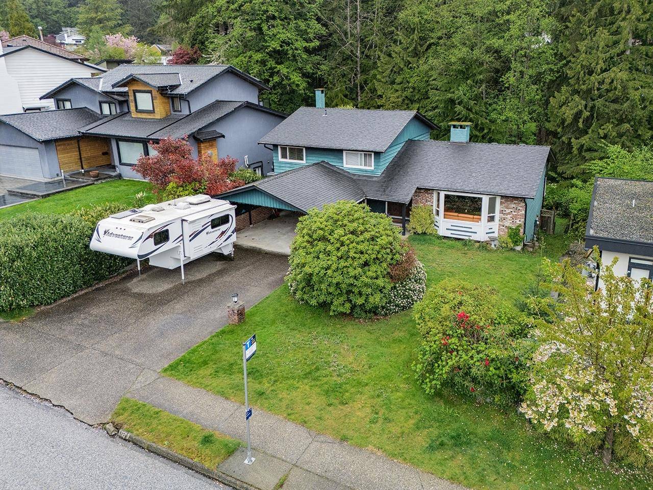 North Vancouver, BC V7R 3V4,5178 Cliffridge AVE