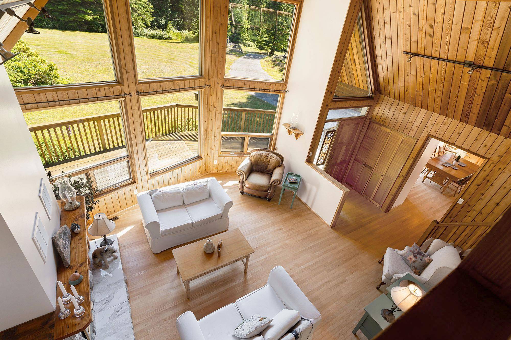 Bowen Island, BC V0N 1G2,1532 Adams RD