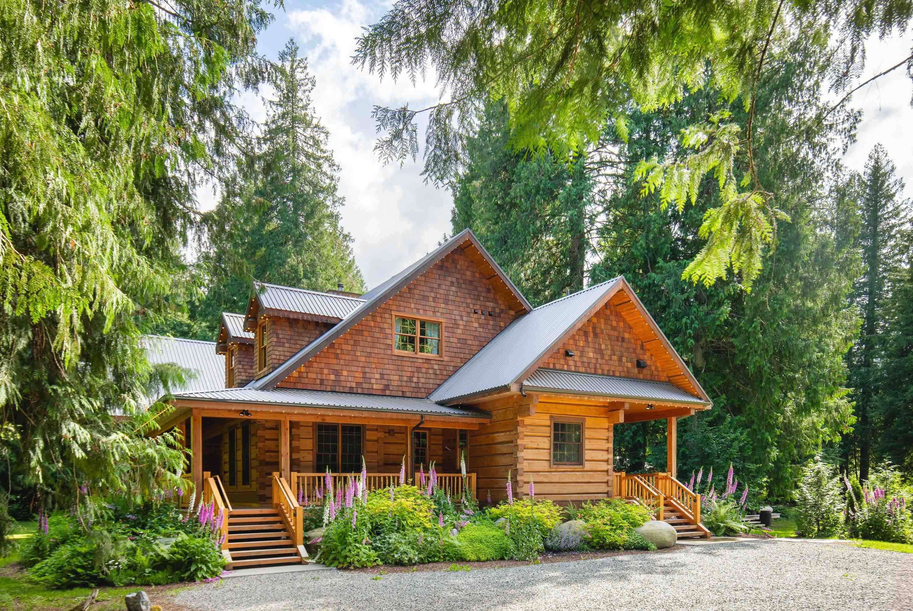 Pemberton, BC V0N 2L0,1710 Highway 99