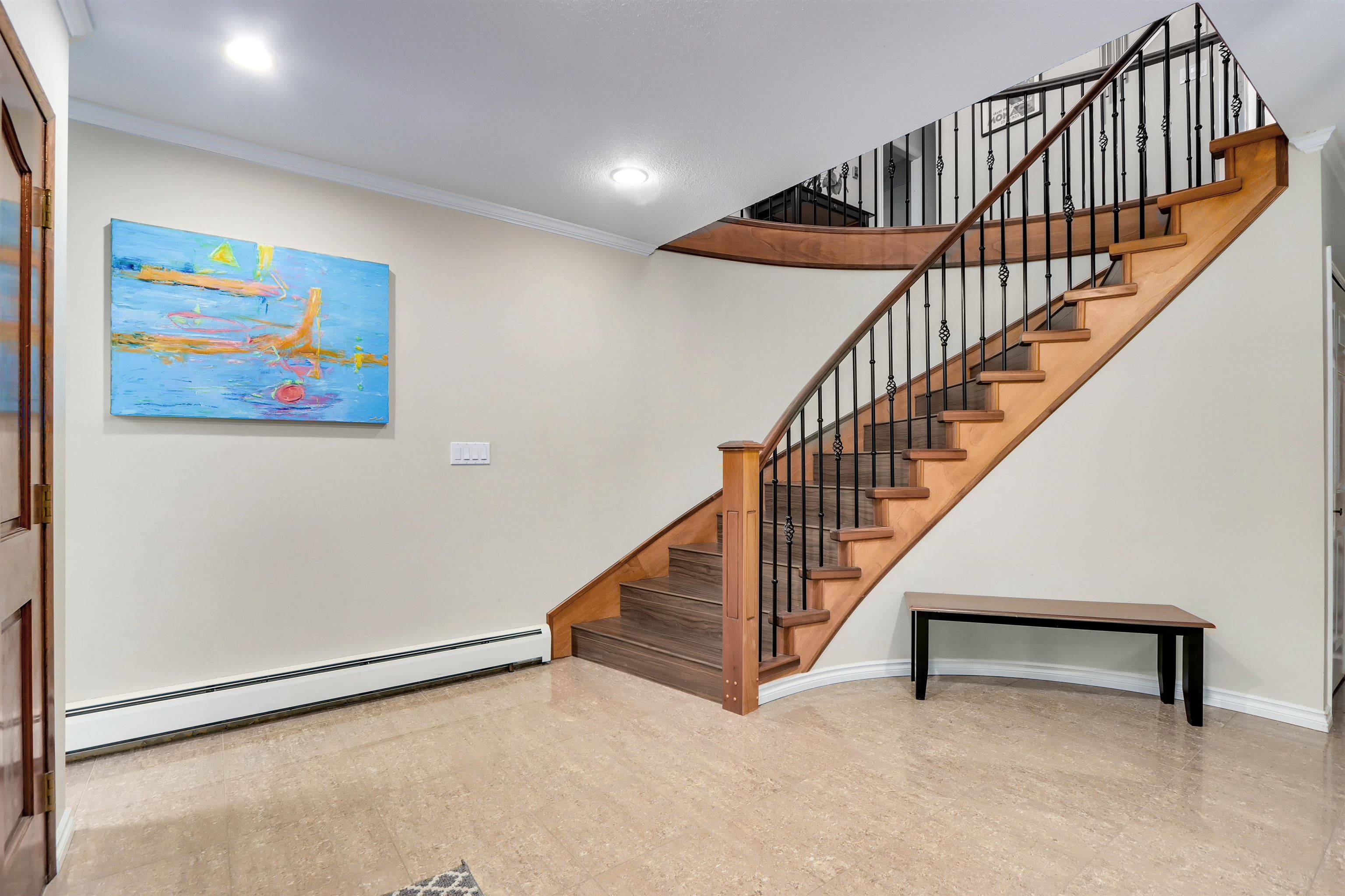 Burnaby, BC V5B 2J4,6112 Kitchener ST