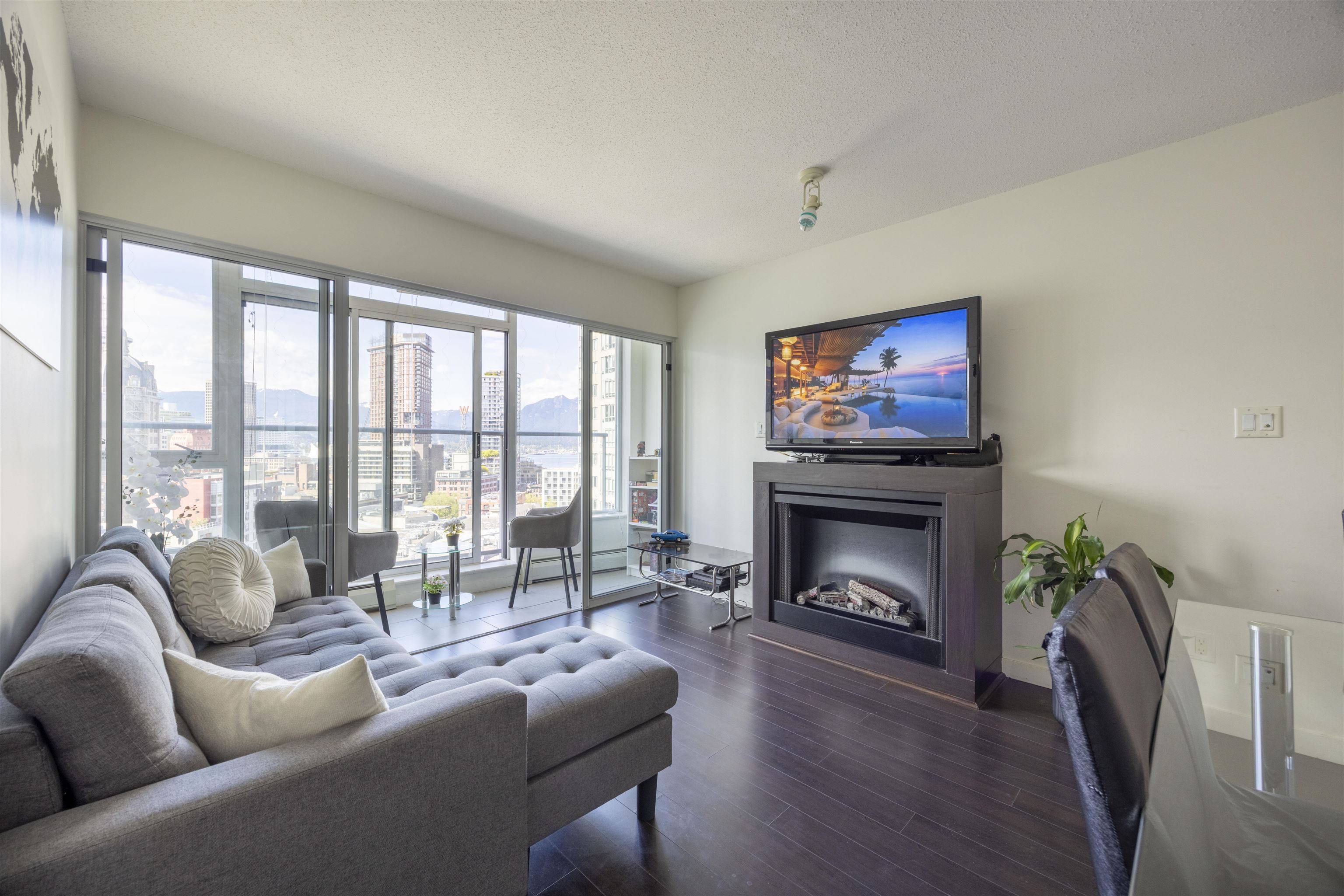 Vancouver, BC V6B 0B8,58 Keefer PL #2006