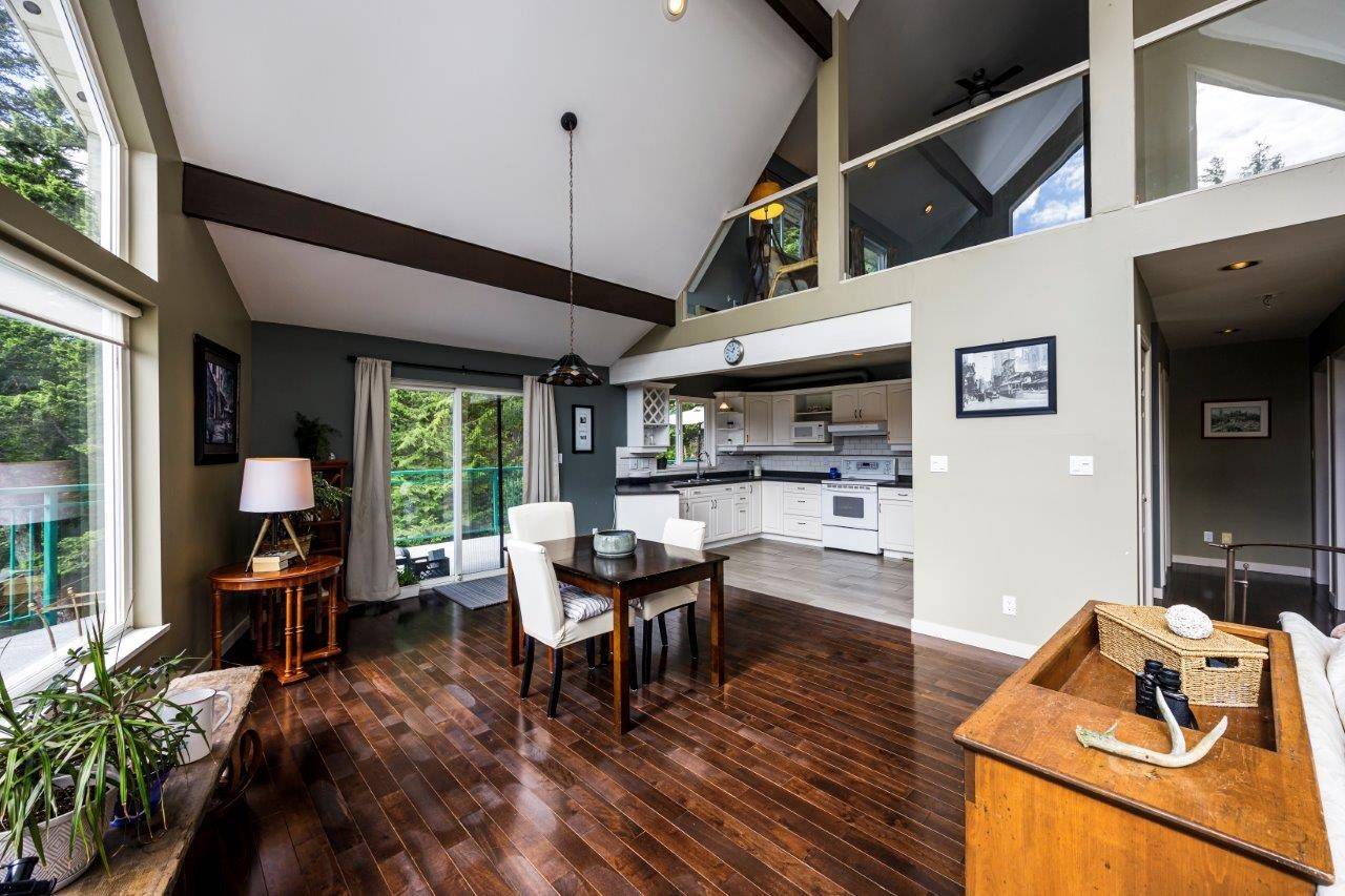 Bowen Island, BC V0N 1G1,1390 Eagle Cliff RD