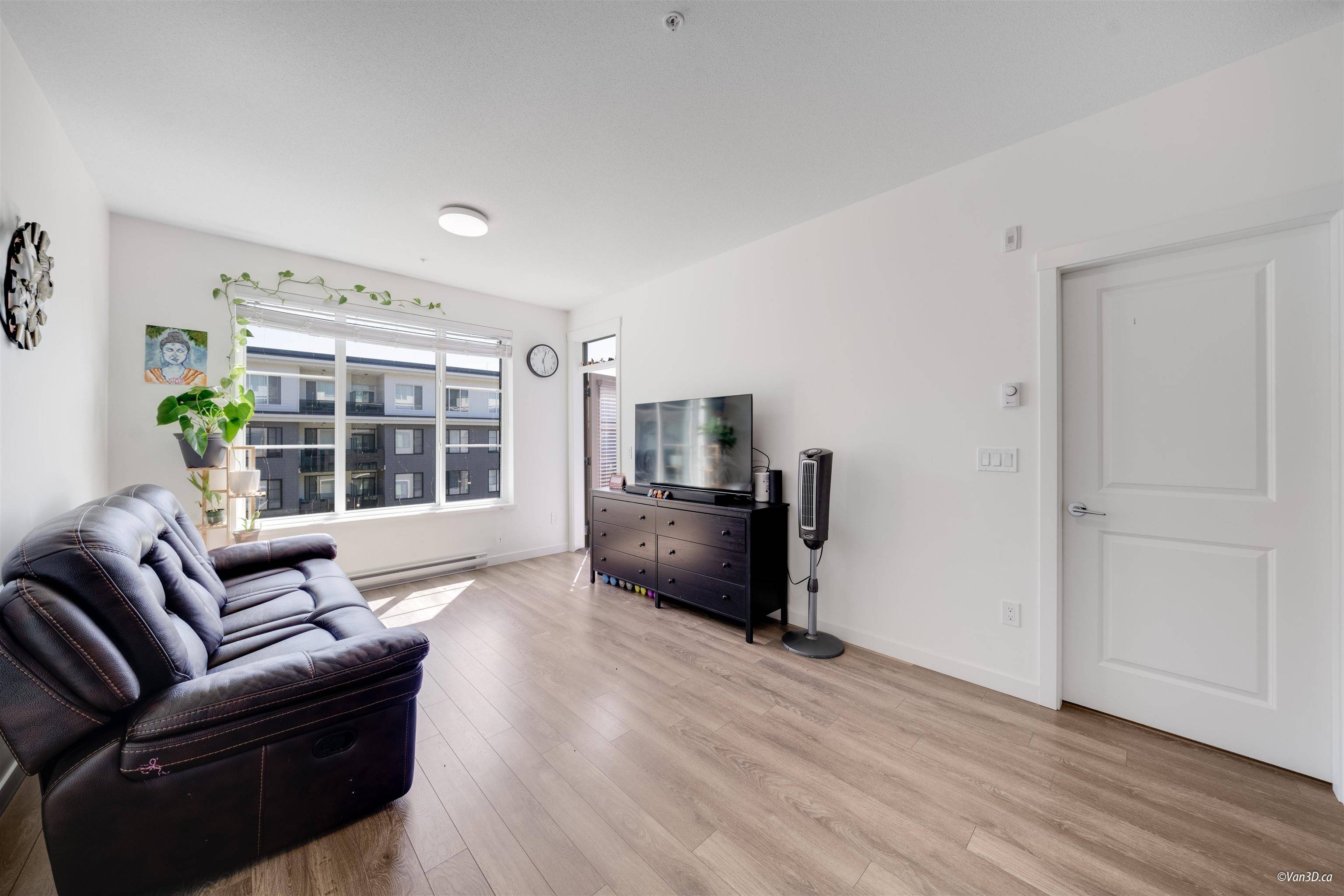 Surrey, BC V4N 6W9,15825 85 AVE #418