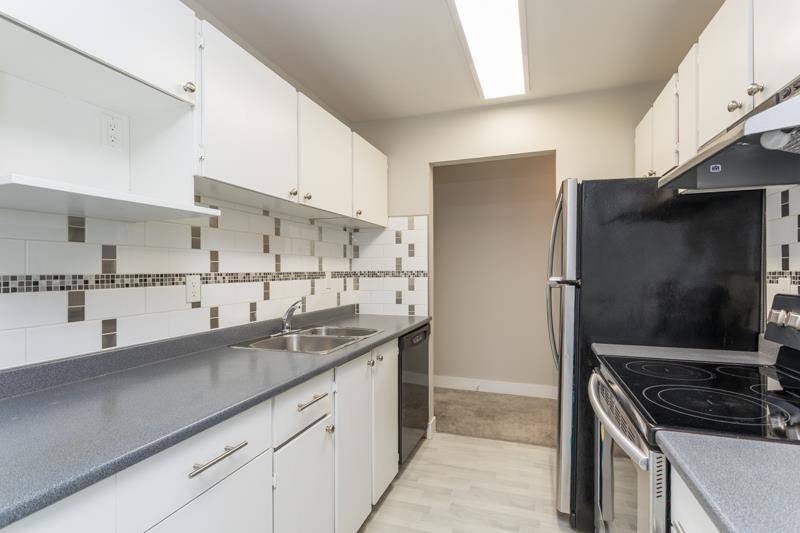 Richmond, BC V6Y 3E5,7295 Moffatt RD #319