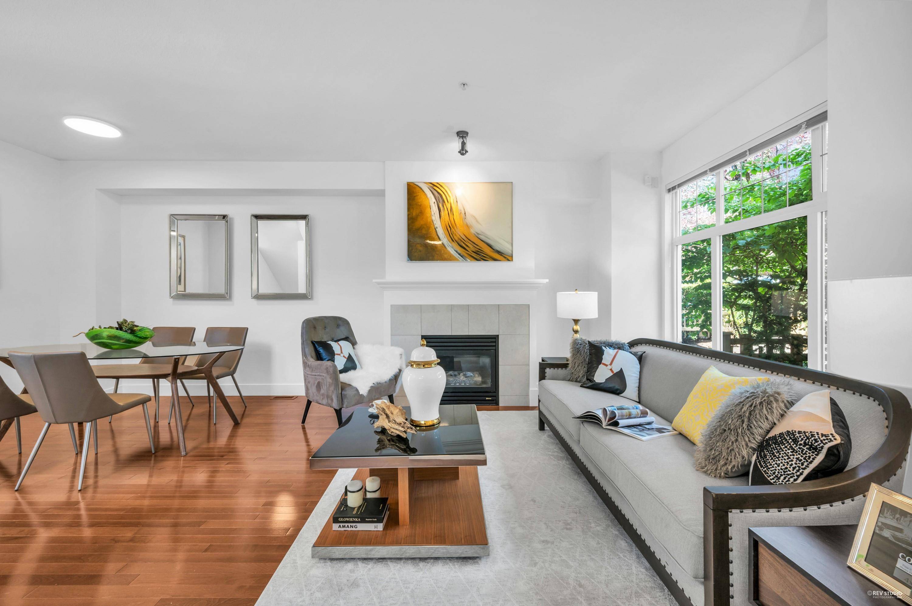 Vancouver, BC V6P 6Y3,980 W 58th AVE