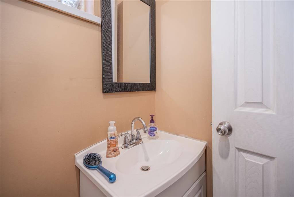 Maple Ridge, BC V2X 6M2,12115 228 ST