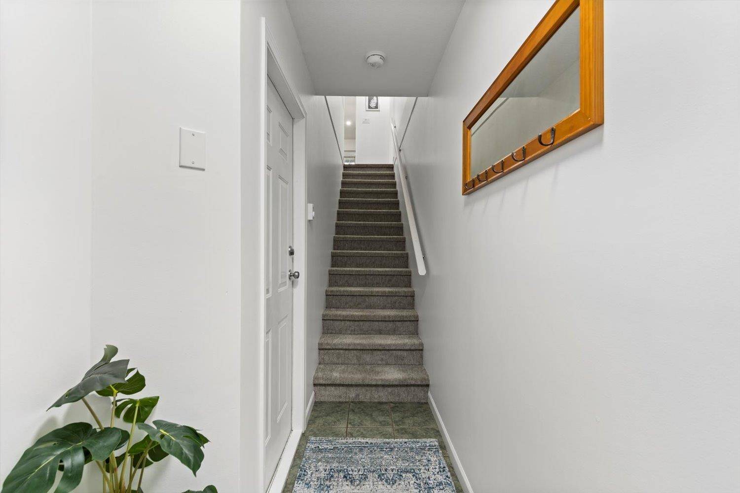 Port Coquitlam, BC V3B 7X8,2927 Fremont ST #42