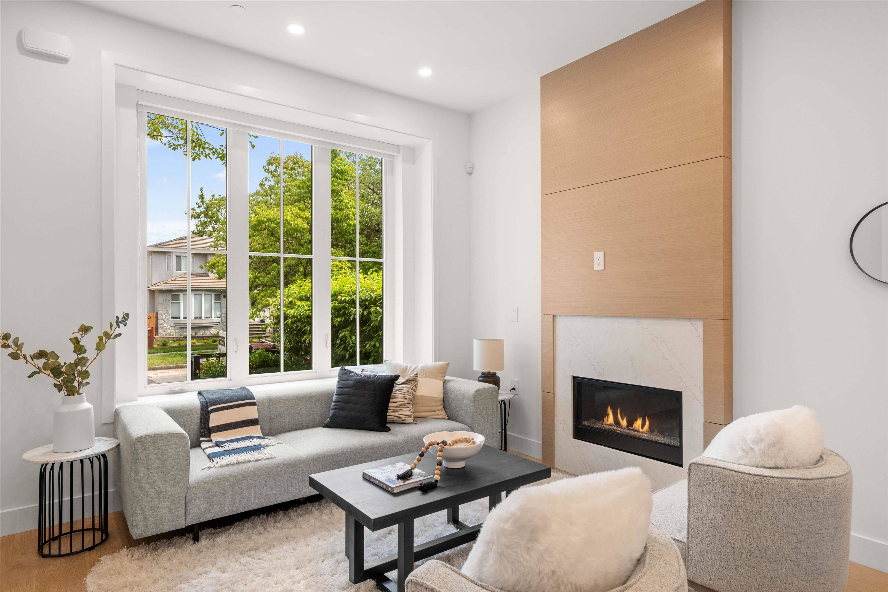 Vancouver, BC V5W 1L9,312 E 40th AVE #1