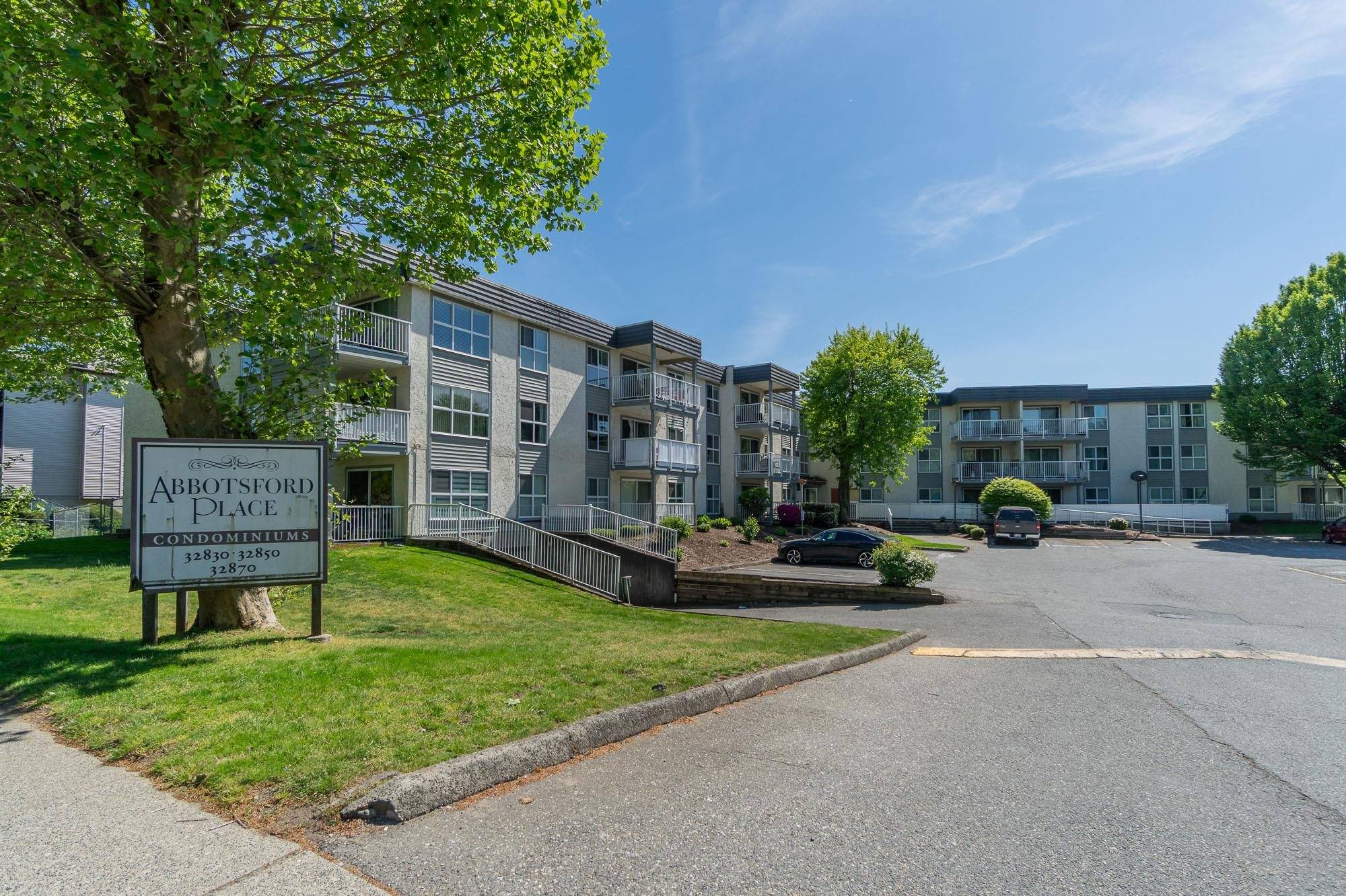 Abbotsford, BC V2S 7K1,32850 George Ferguson WAY #323