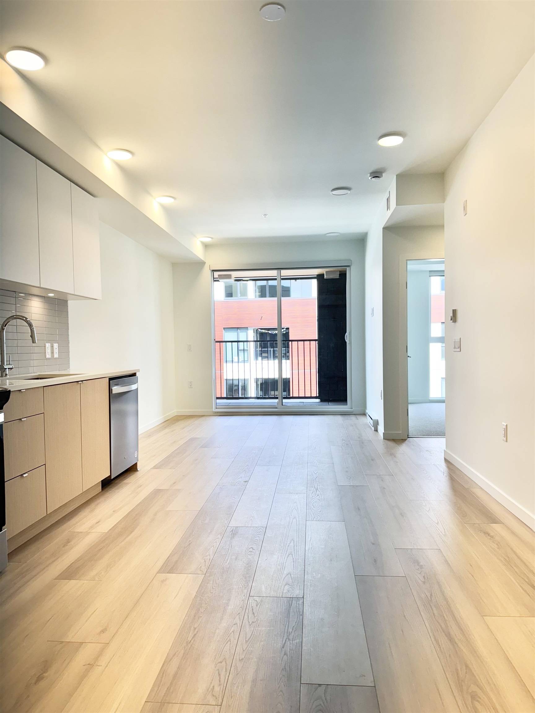 Squamish, BC V8B 0C3,37994 Second AVE #305