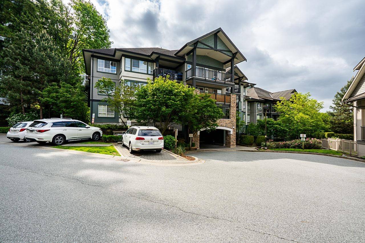 Burnaby, BC V3N 0A6,9098 Halston CT #317