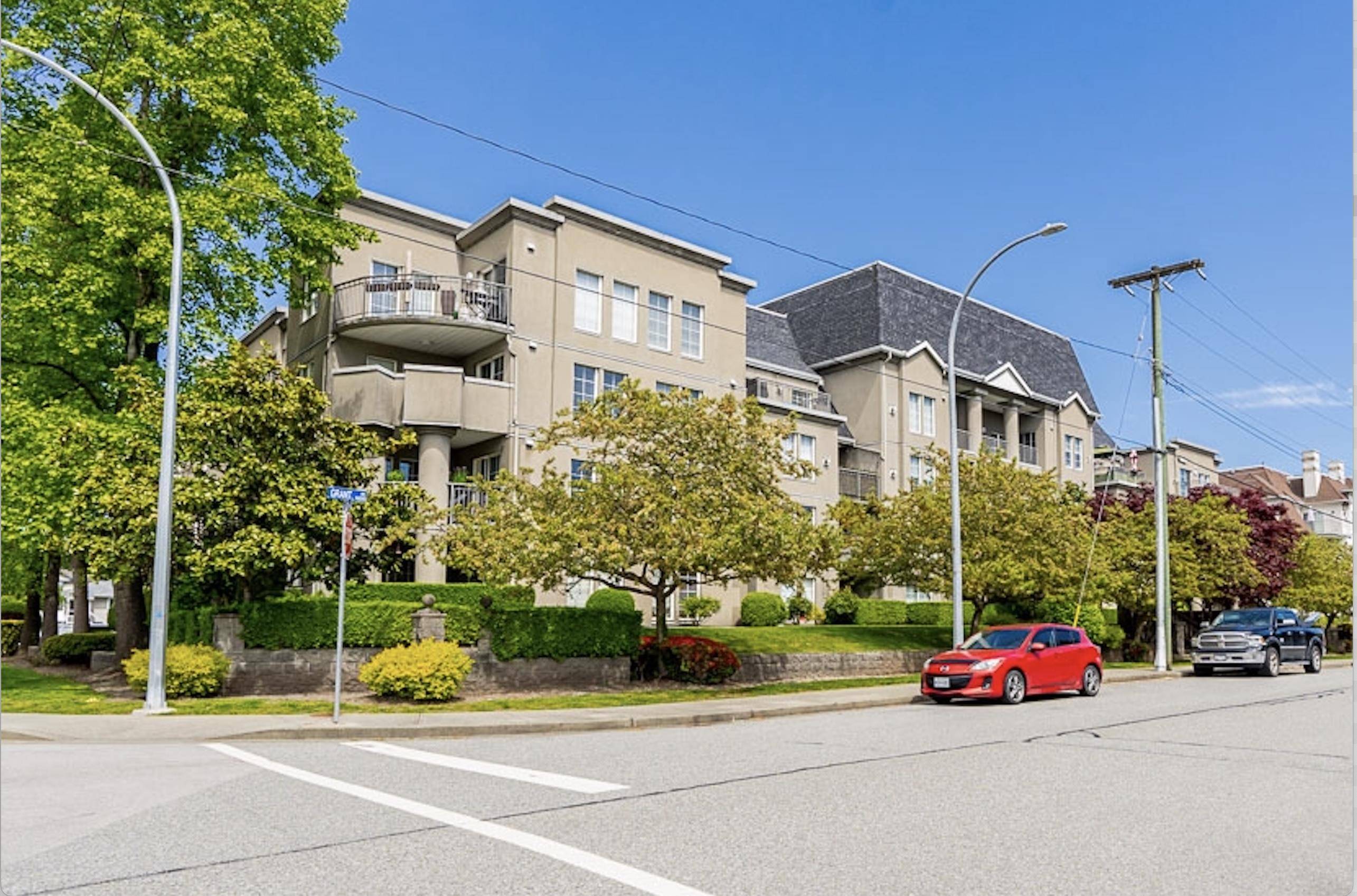 Port Coquitlam, BC V3B 7W9,1669 Grant AVE #110
