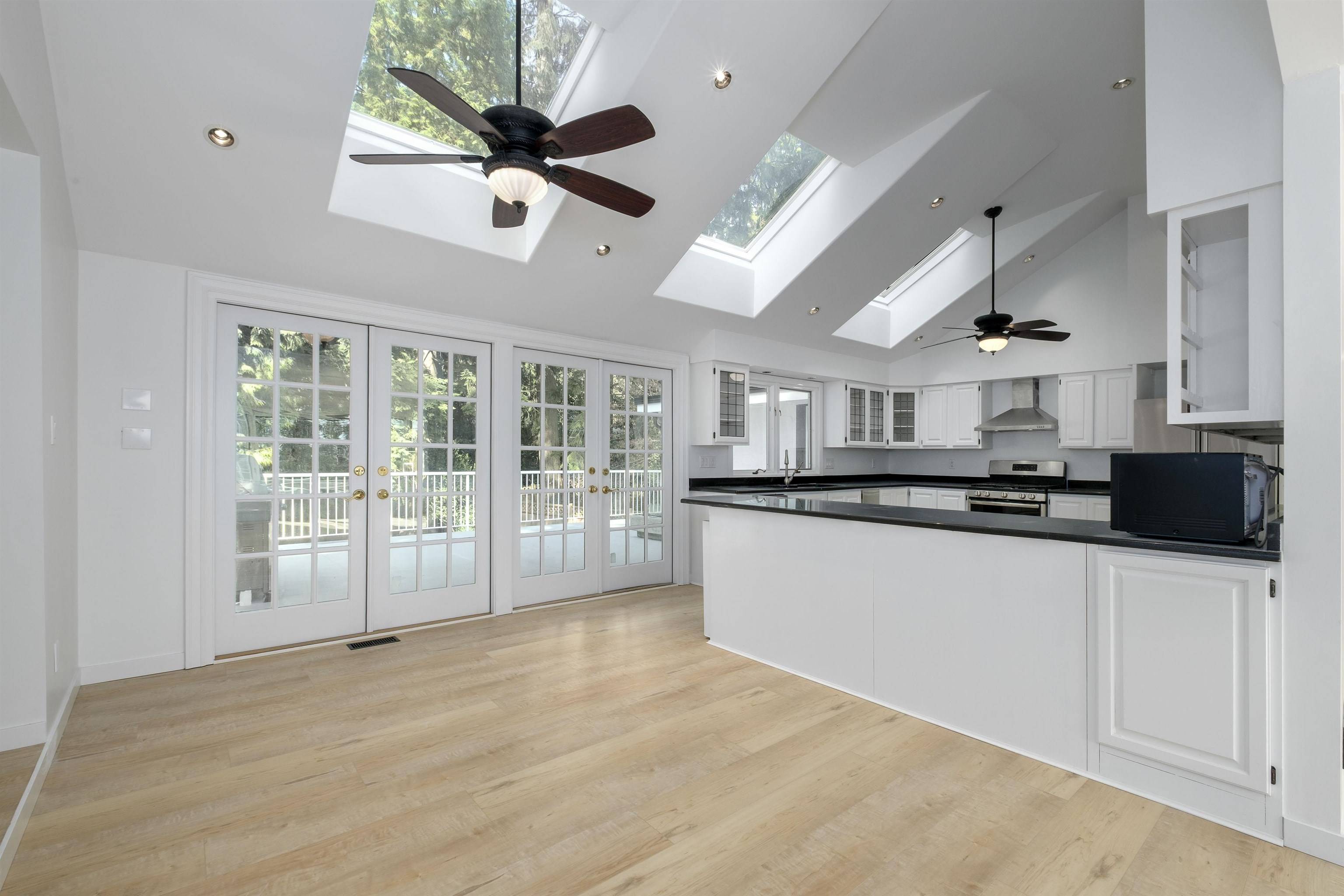 North Vancouver, BC V7H 1L7,2548 Boswell AVE