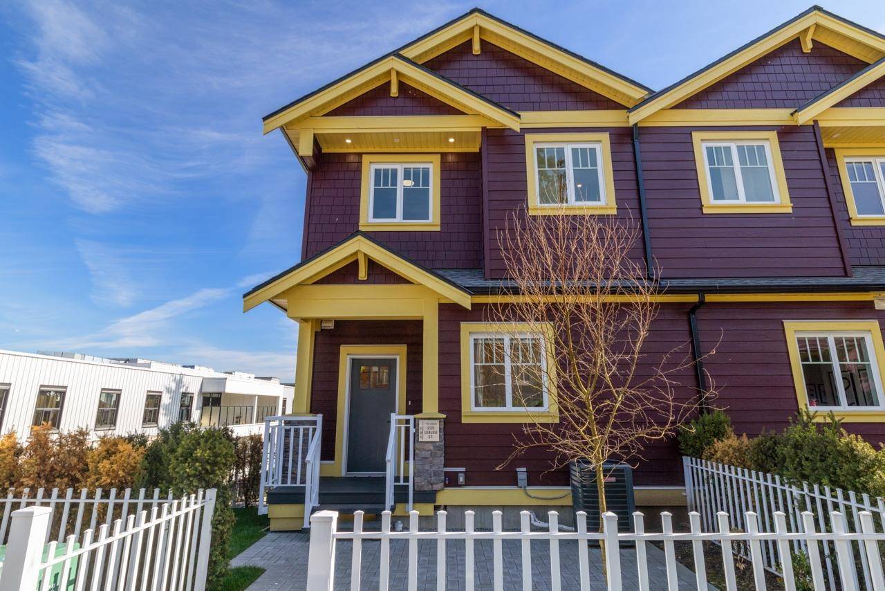 Coquitlam, BC V3K 4L7,235 Lebleu ST #106